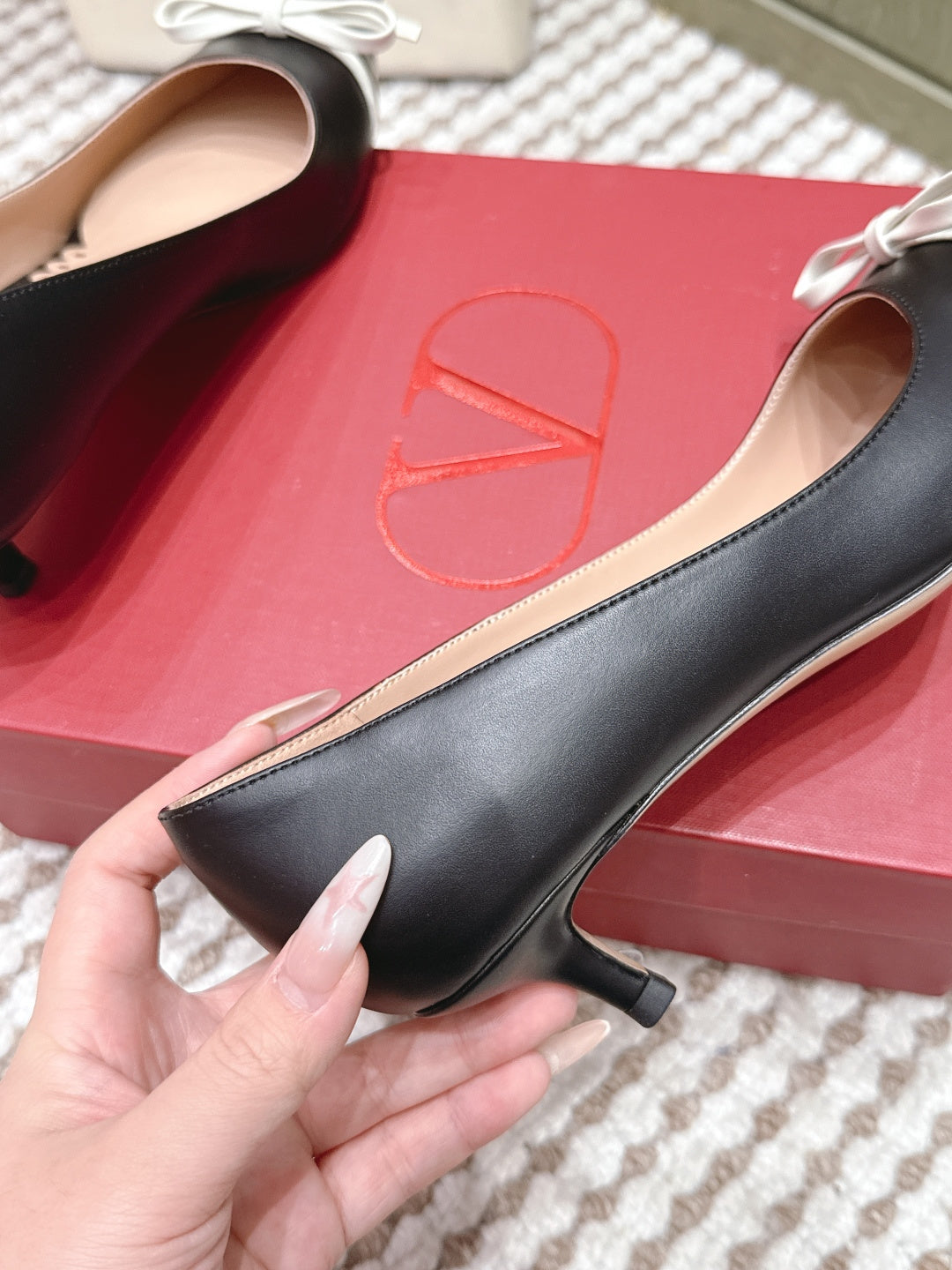 VT 26s Pump 45 White Genuine Leather 612251