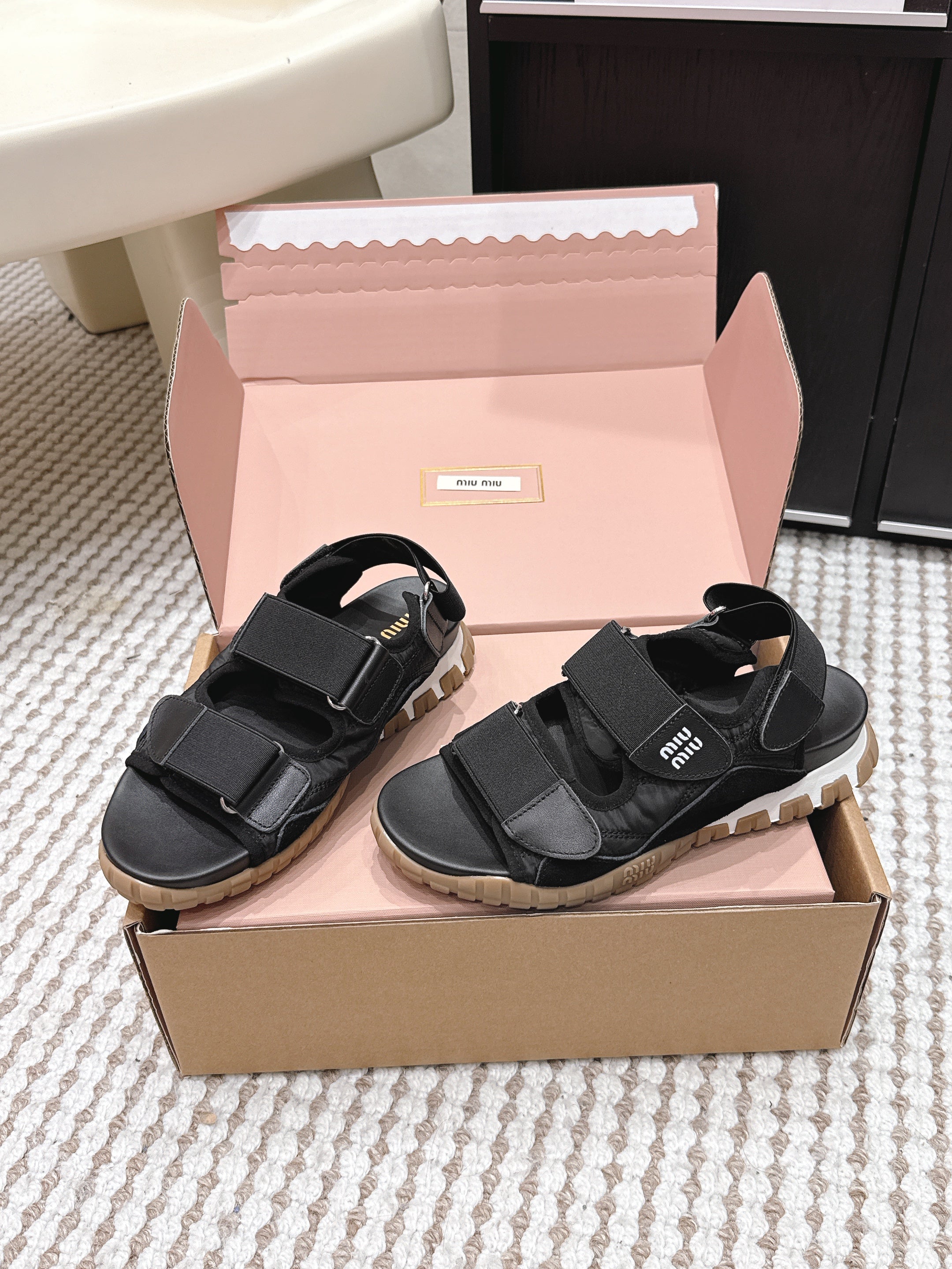 MIU 26 Platform Sandals Black Leather 632329