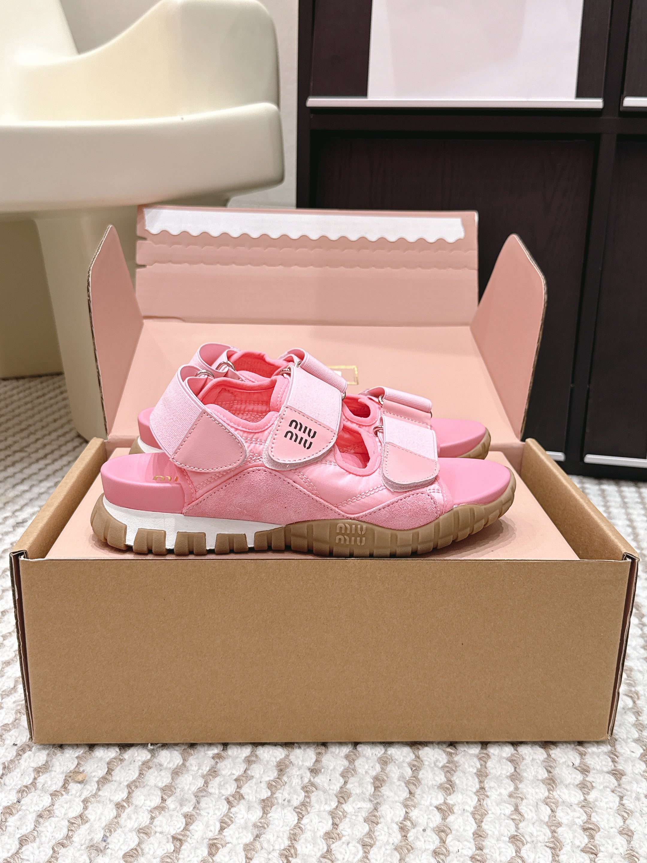 MIU 26 Platform Sandals Pink Leather 632333