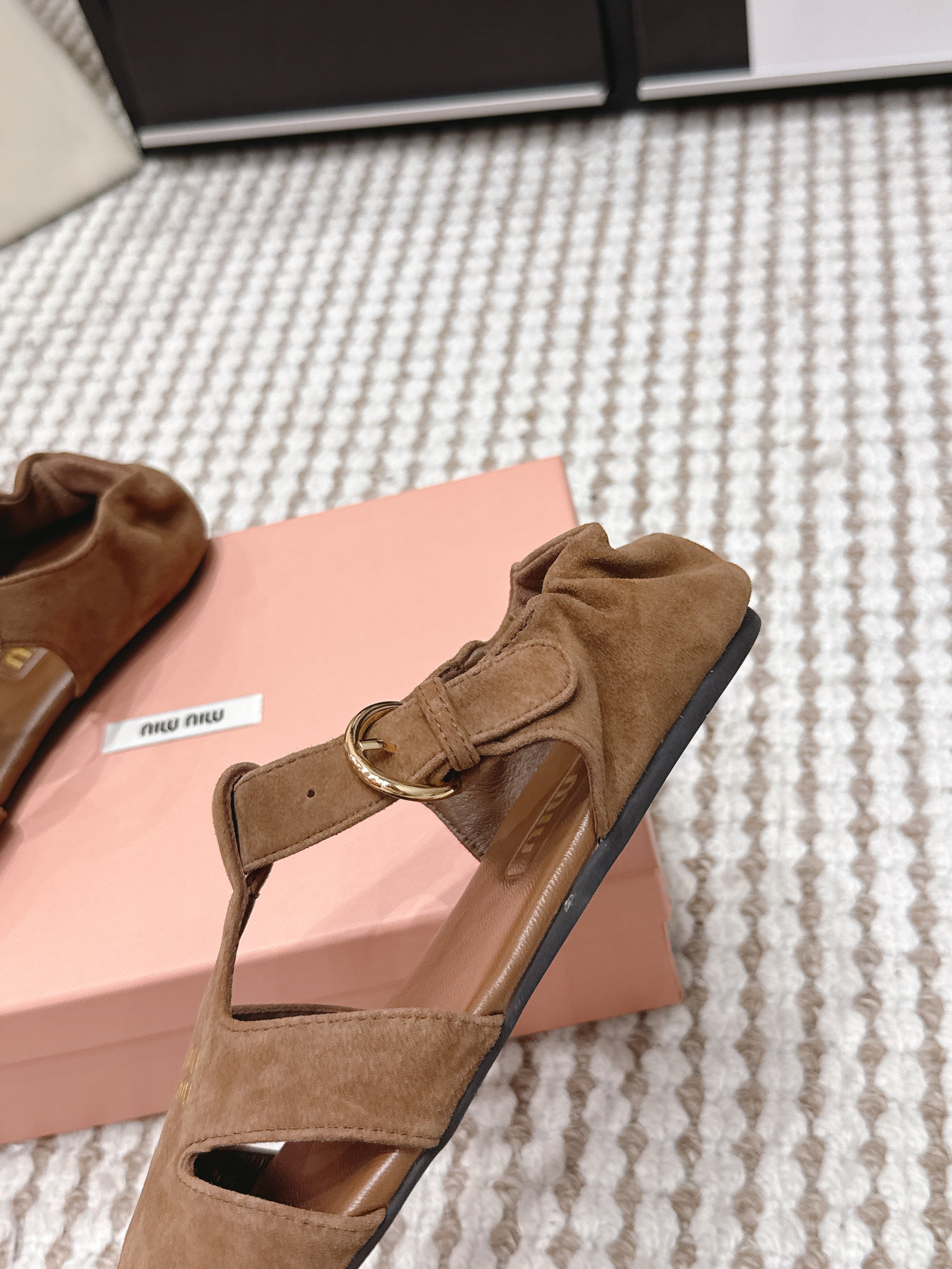 MIU 26 Roman Sandals Brown Suede 632327