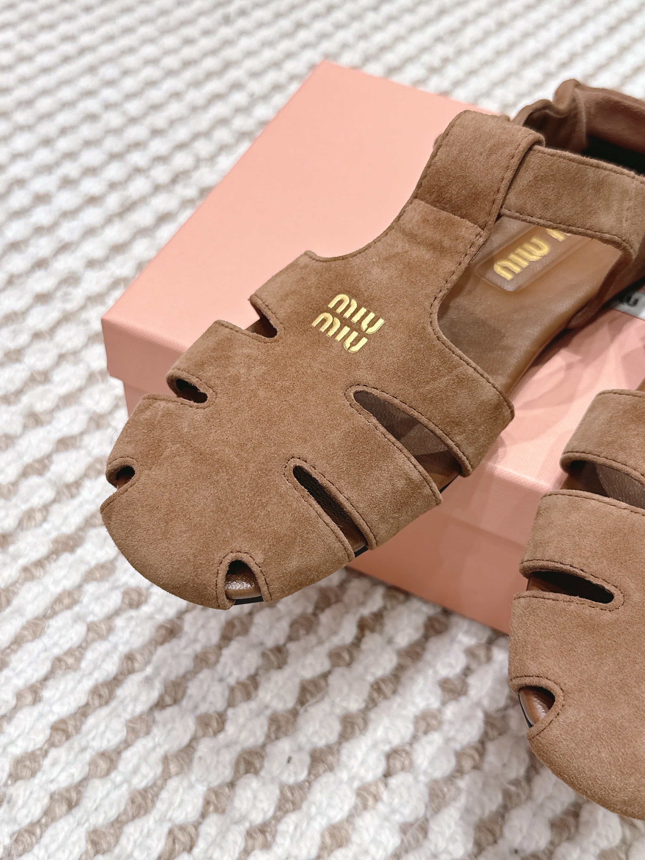 MIU 26 Roman Sandals Brown Suede 632327