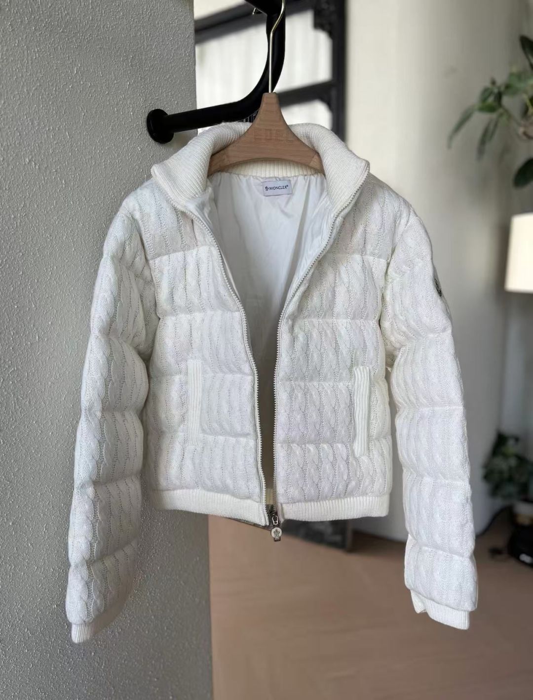 MC 25 Jacket White Wool 0004