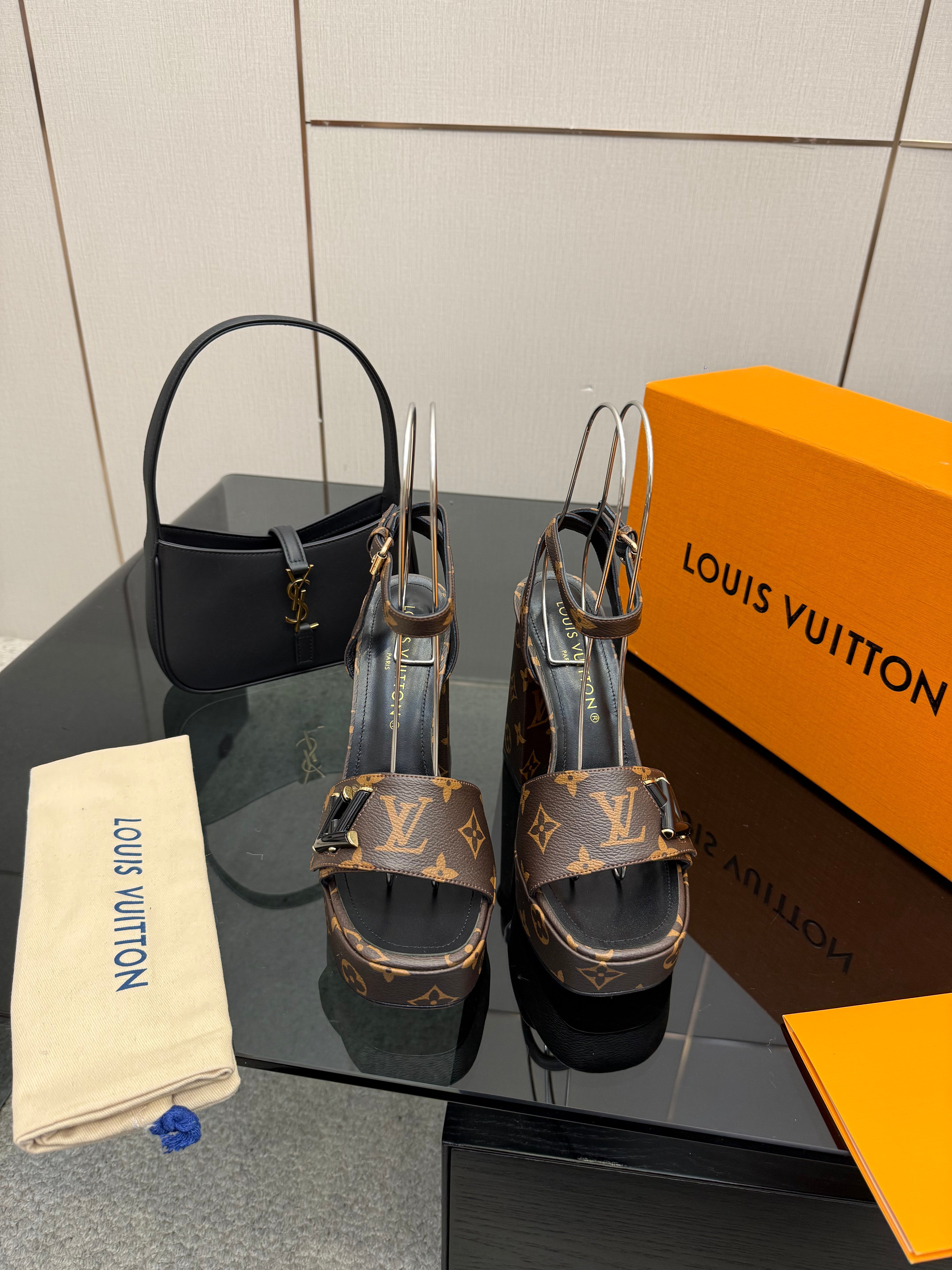 LV 26ss Platform Sandals 110 Brown Monogram Leather 629618