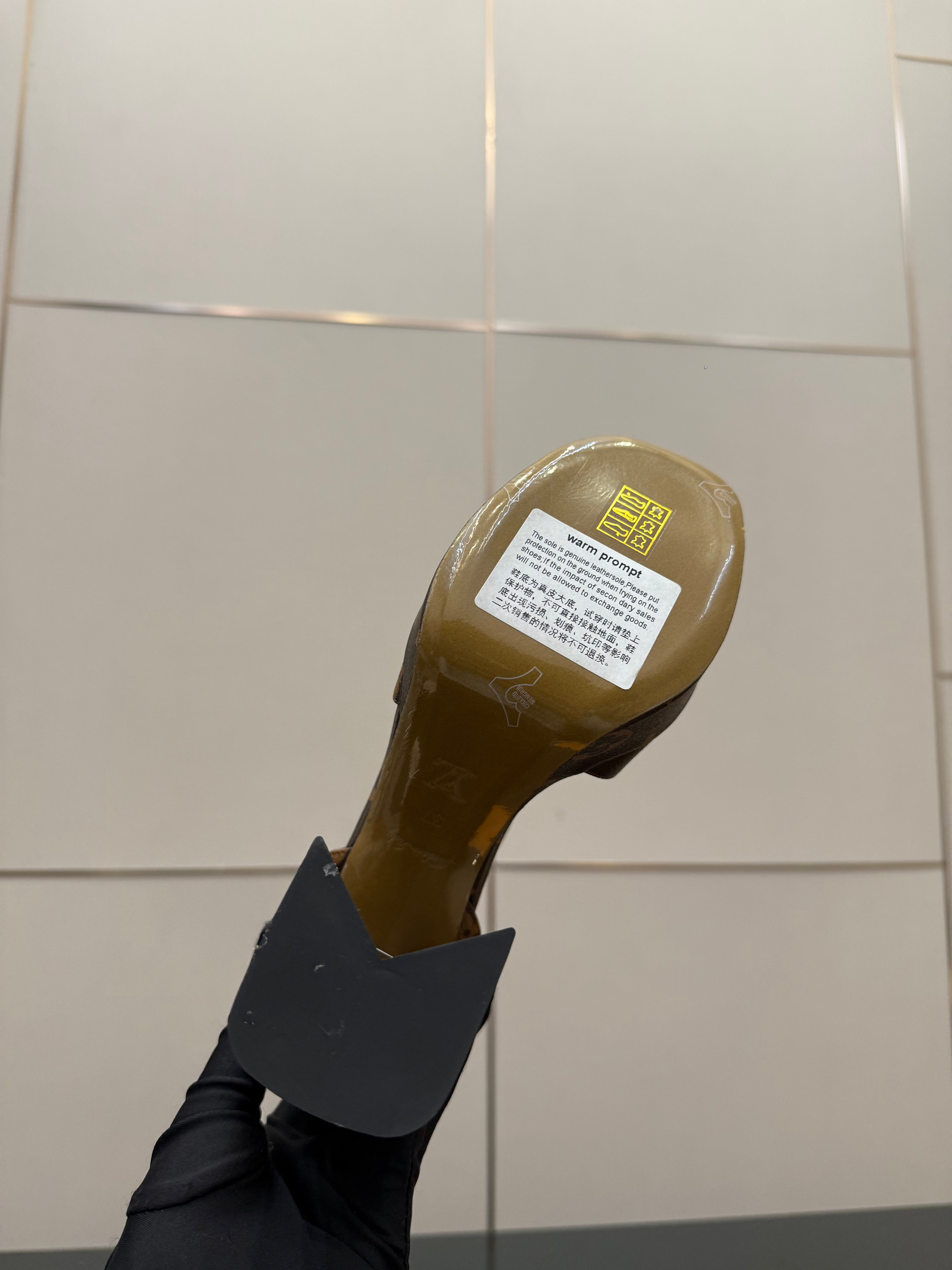 LV 26ss Platform Sandals 110 Brown Monogram Leather 629618