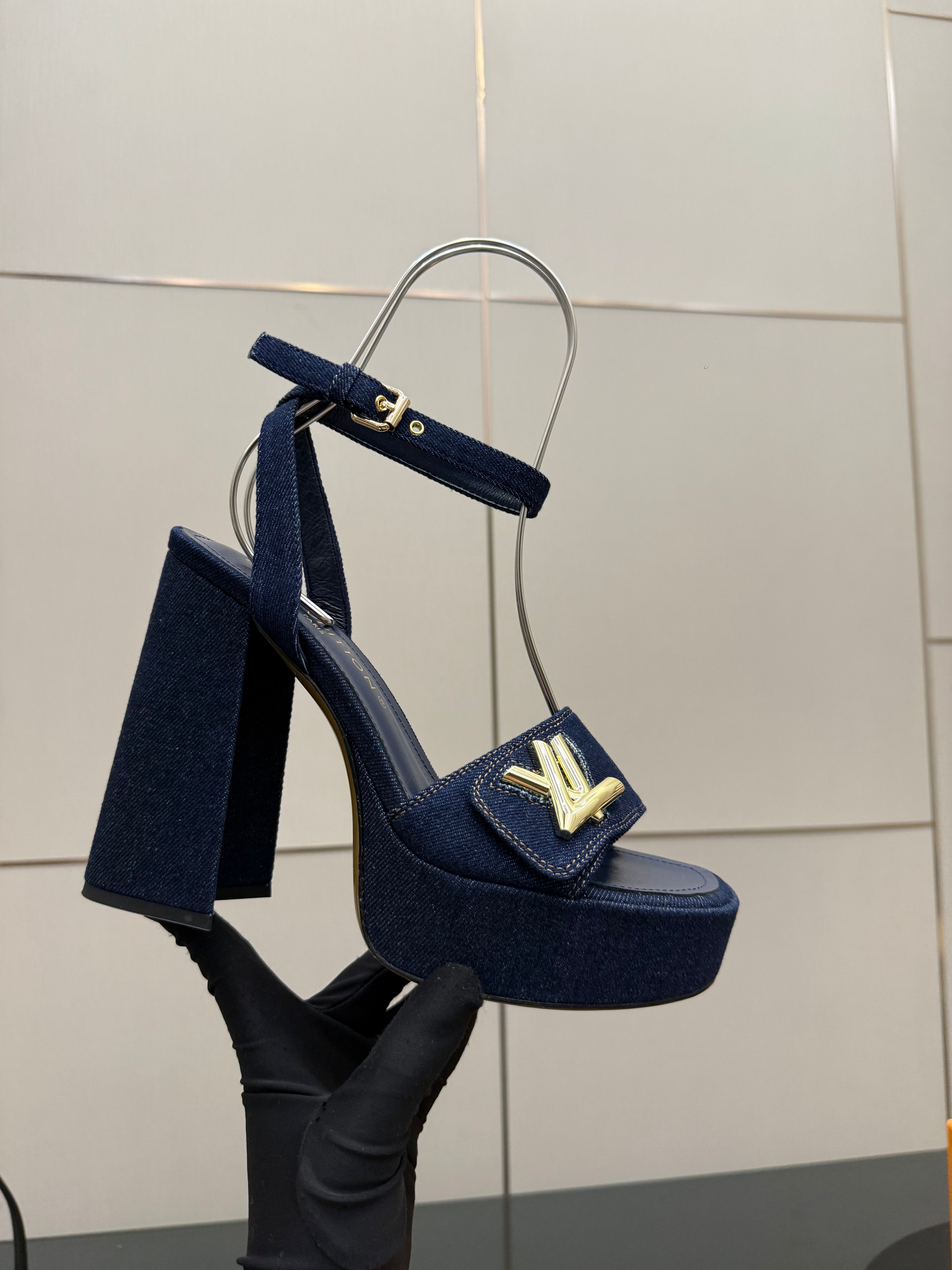 LV 26ss Platform Sandals 110 Blue Denim 629620