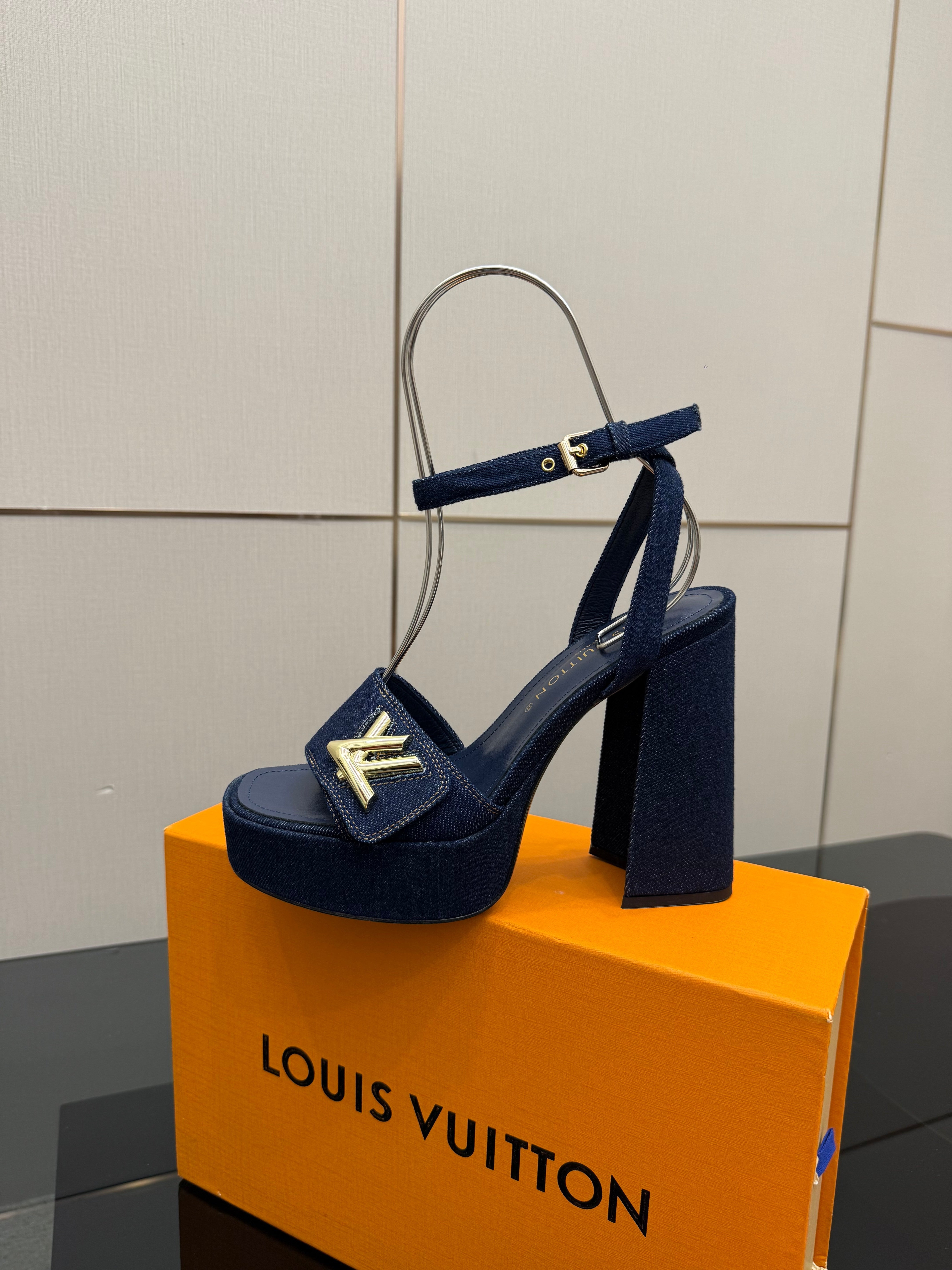 LV 26ss Platform Sandals 110 Blue Denim 629620