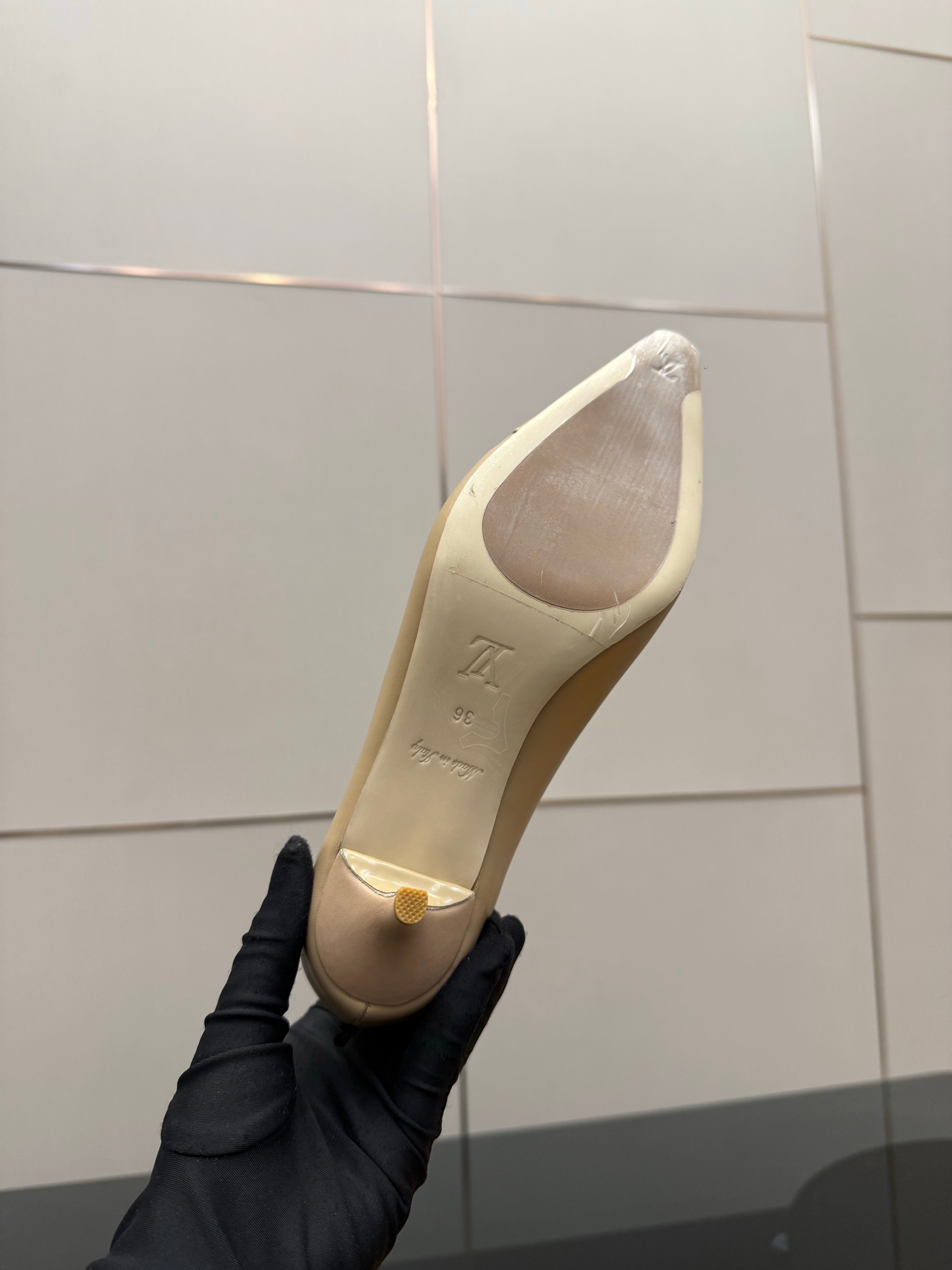 LV 26ss Heel Pump 55 Beige Patent Leather 629629