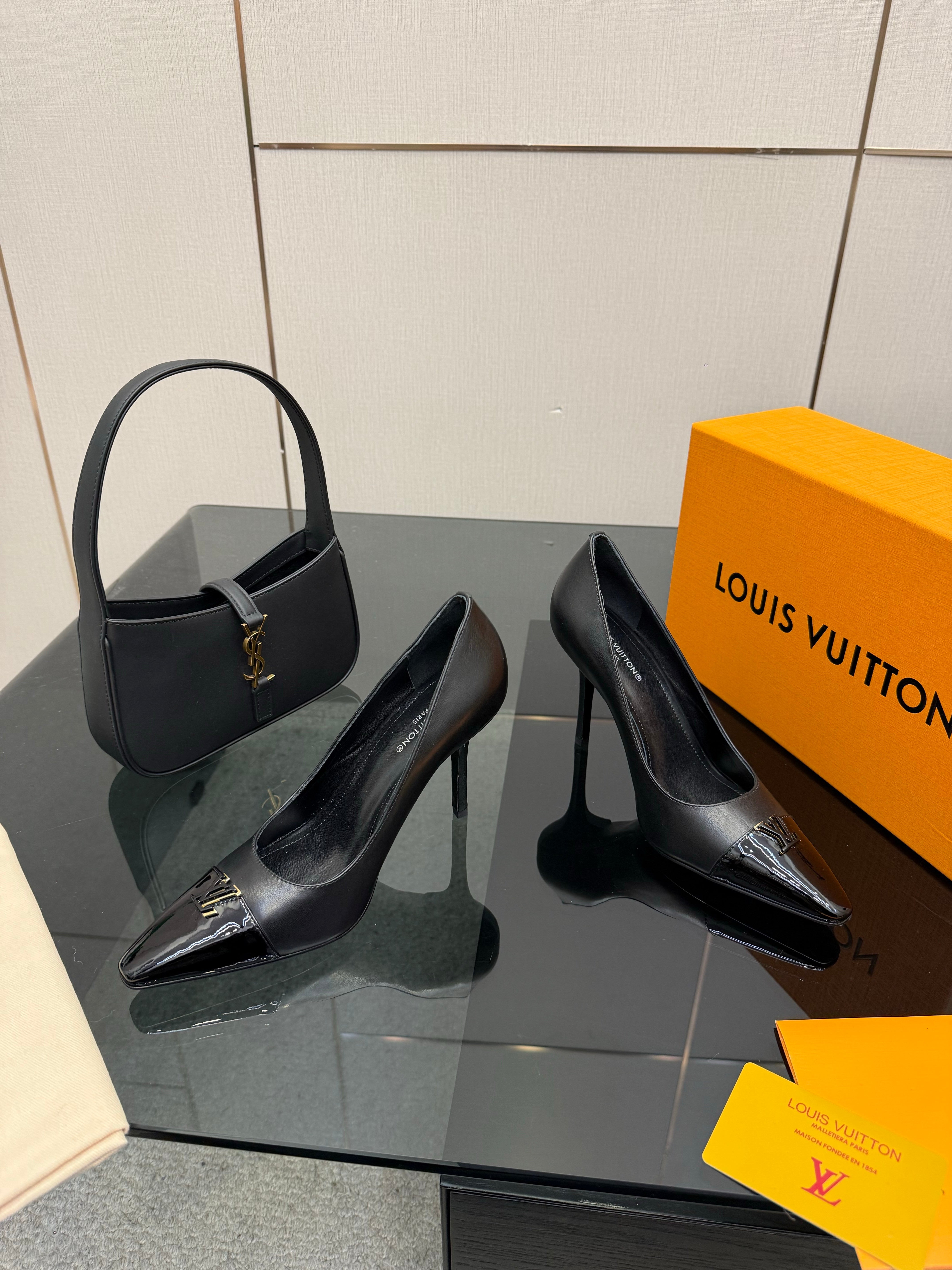 LV 26ss Heel Pump 90 Black Patent Leather 629630