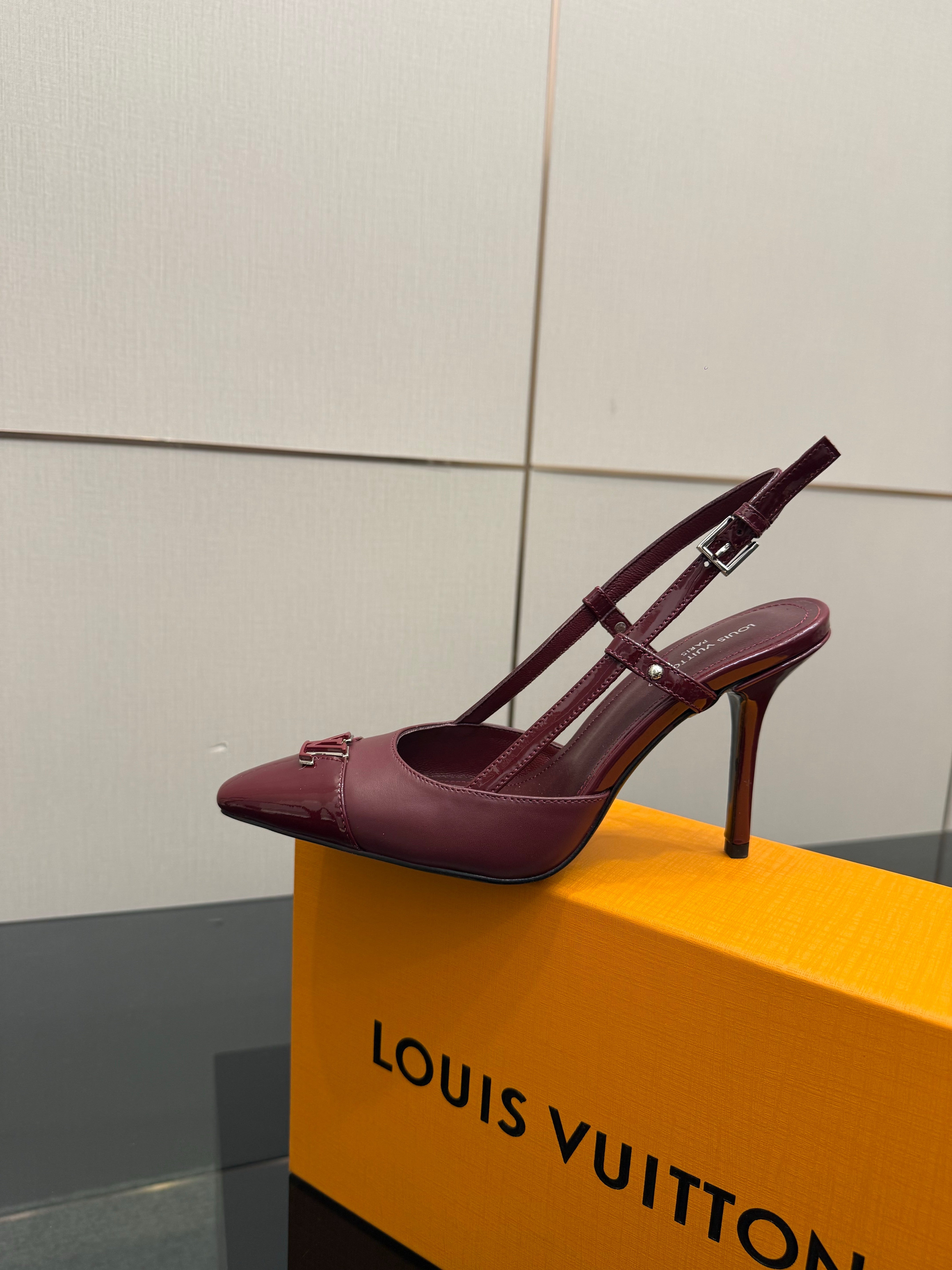 LV 26ss Slingback 90 Burgundy  Patent Leather 629634