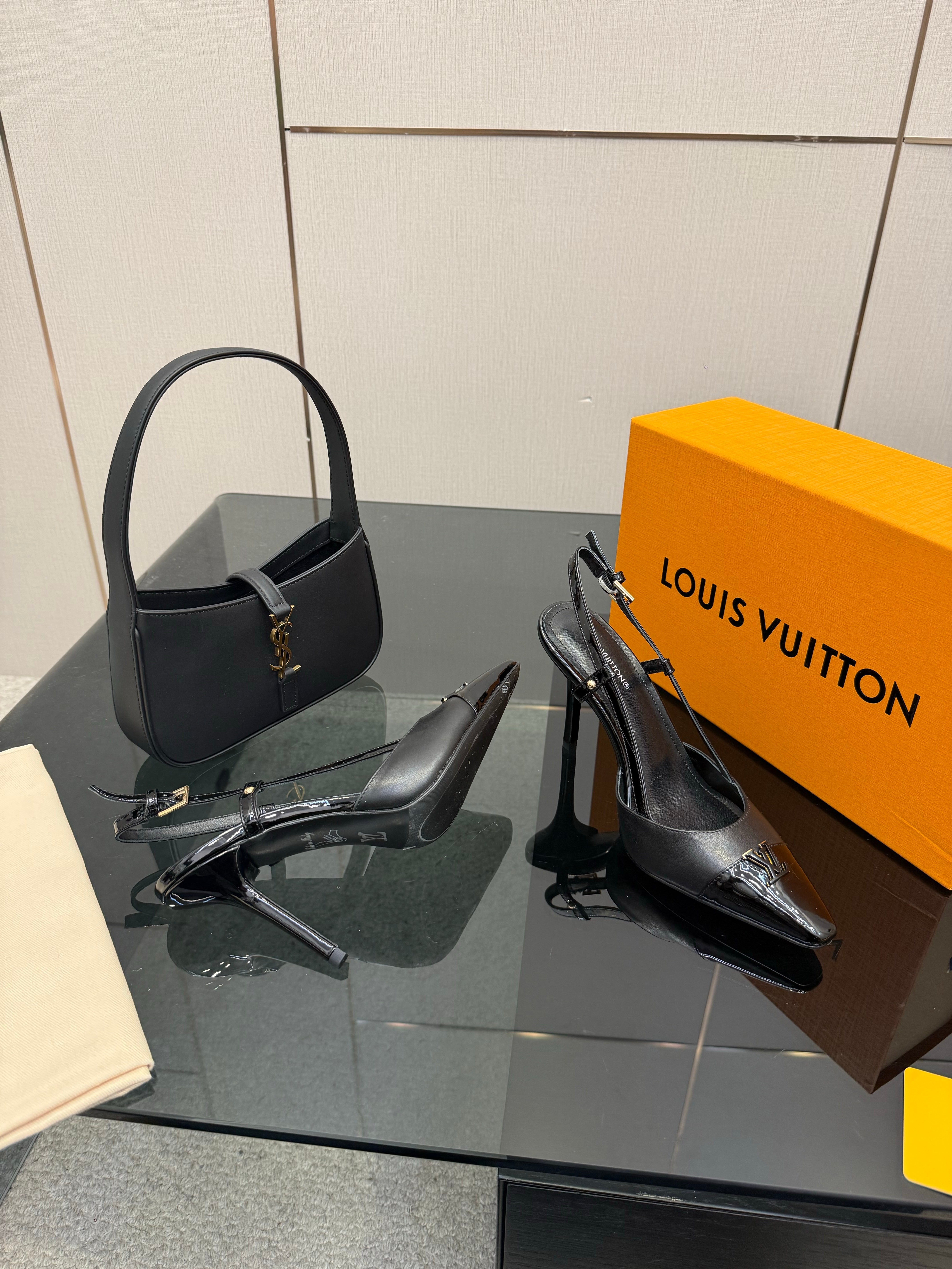 LV 26ss Slingback 90 Black Patent Leather 629636