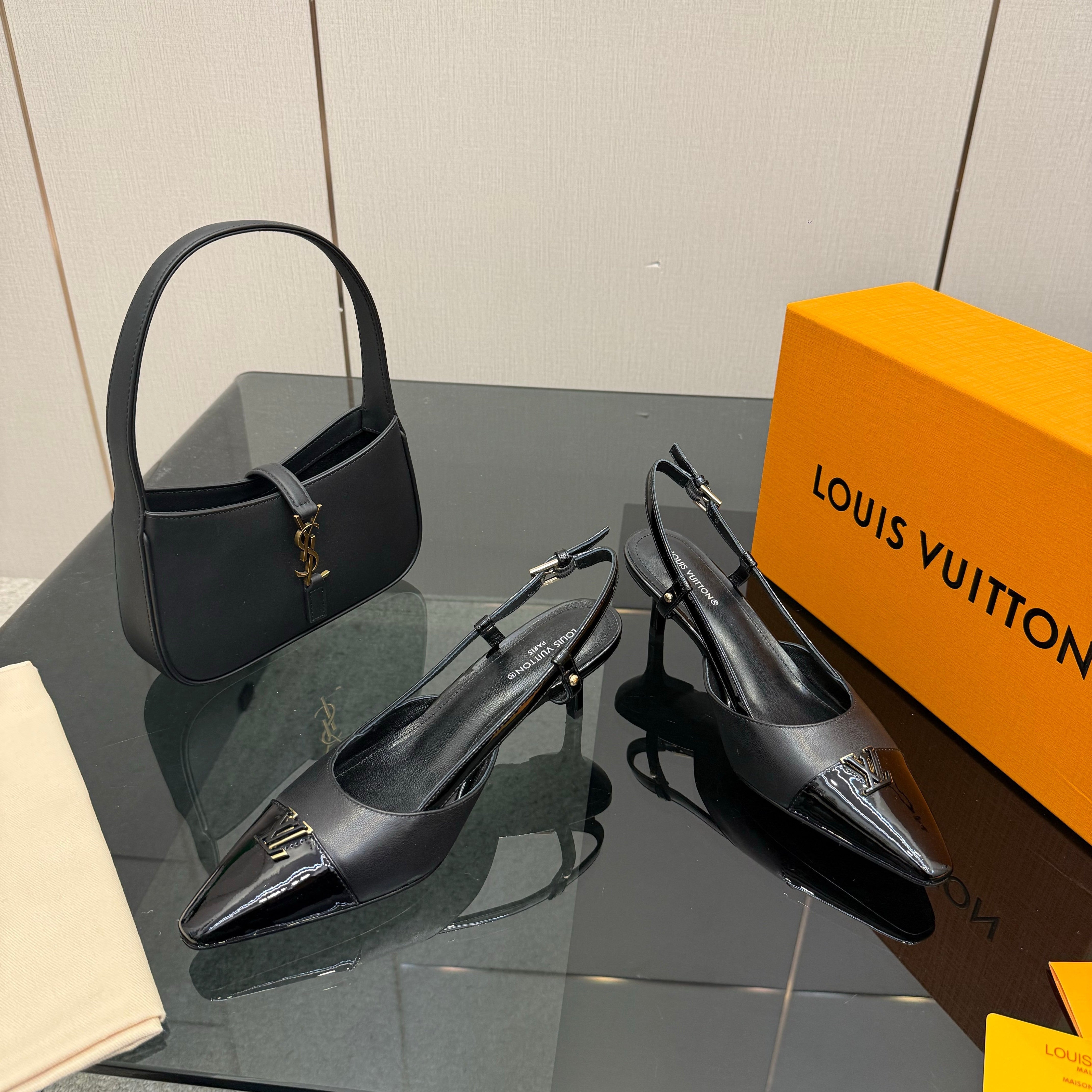 LV 26ss Slingback 55 Black Patent Leather 629637
