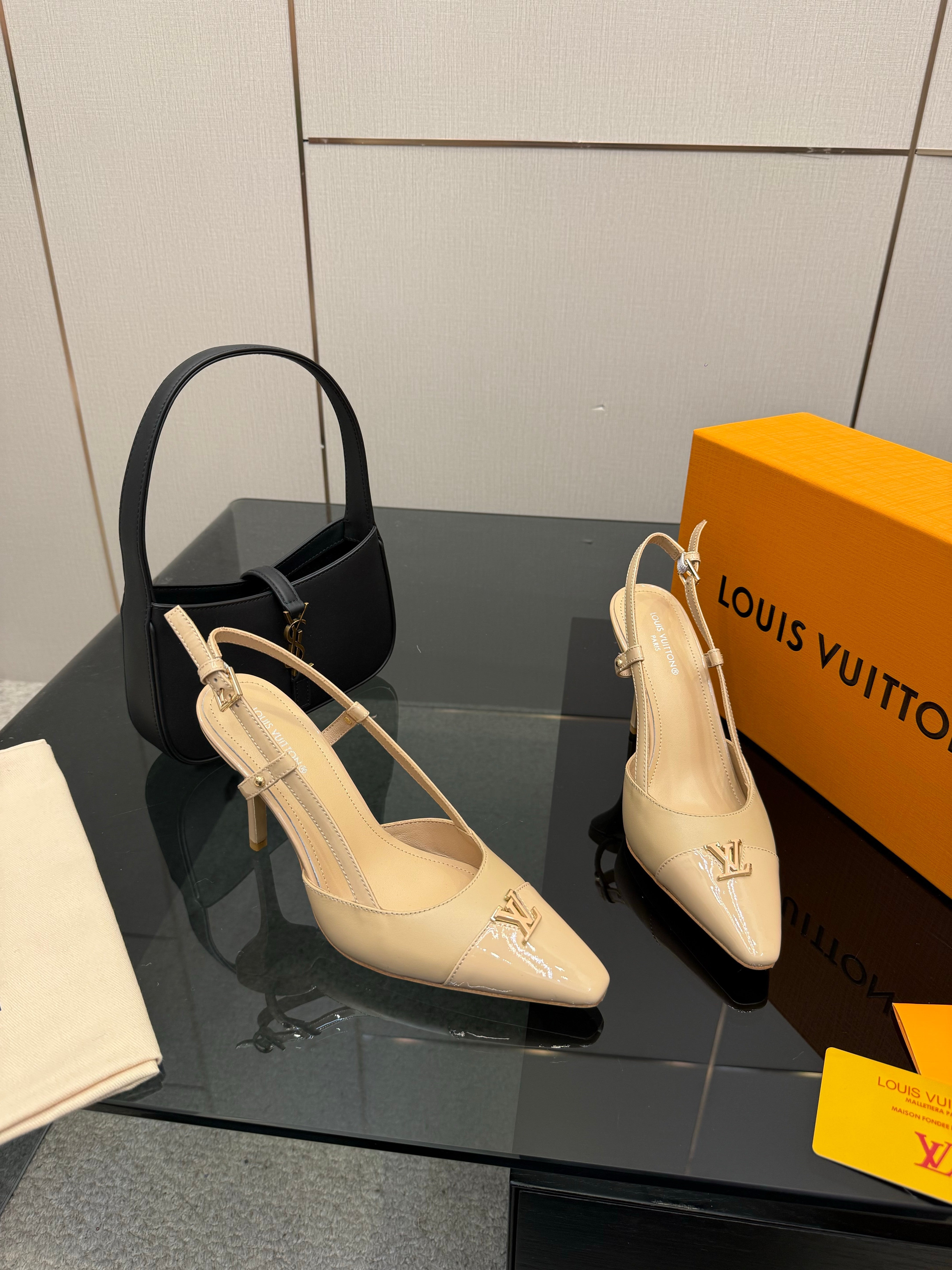 LV 26ss Slingback 90 Beige Patent Leather 629638