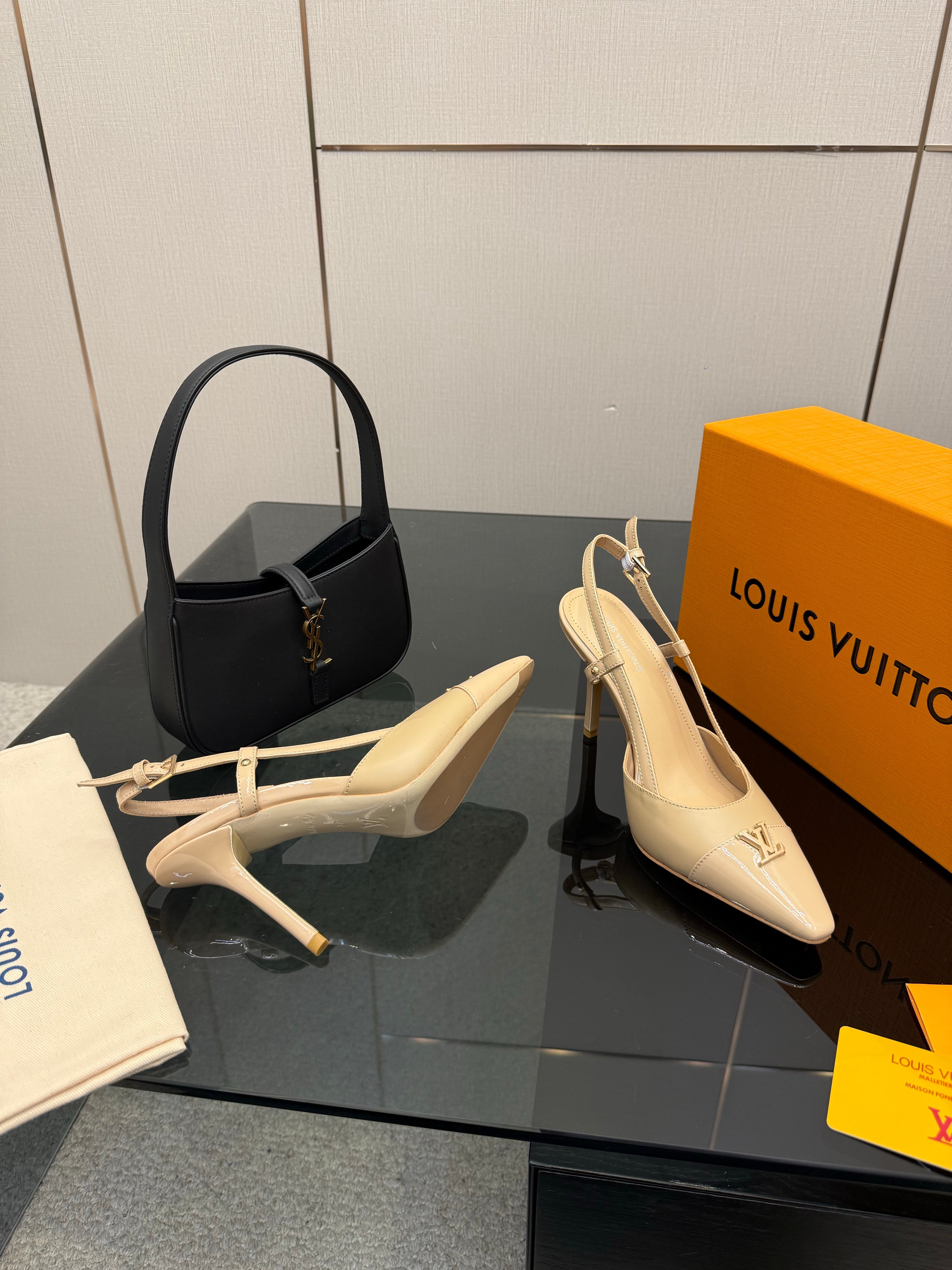 LV 26ss Slingback 90 Beige Patent Leather 629638