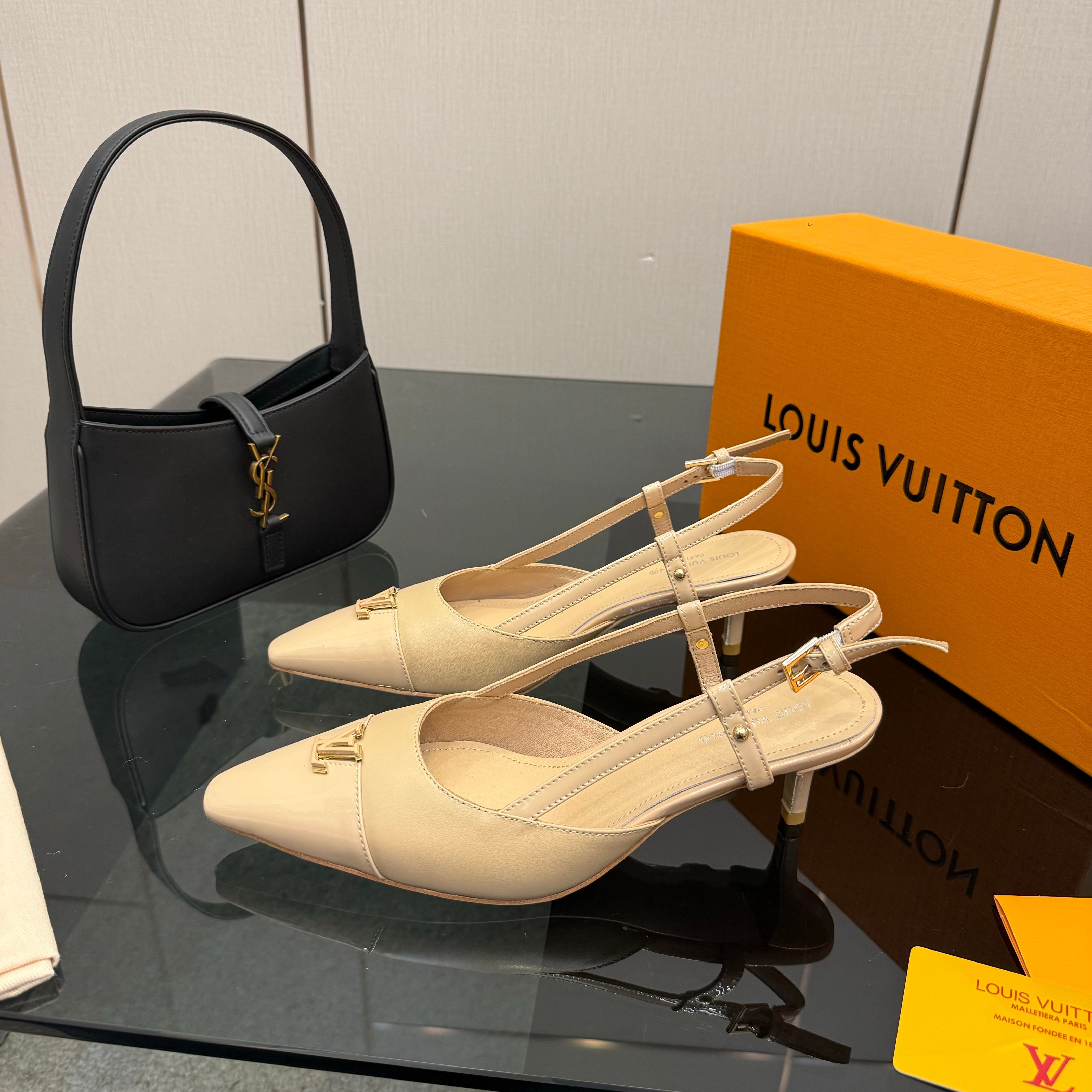 LV 26ss Slingback 55 Beige Patent Leather 629639