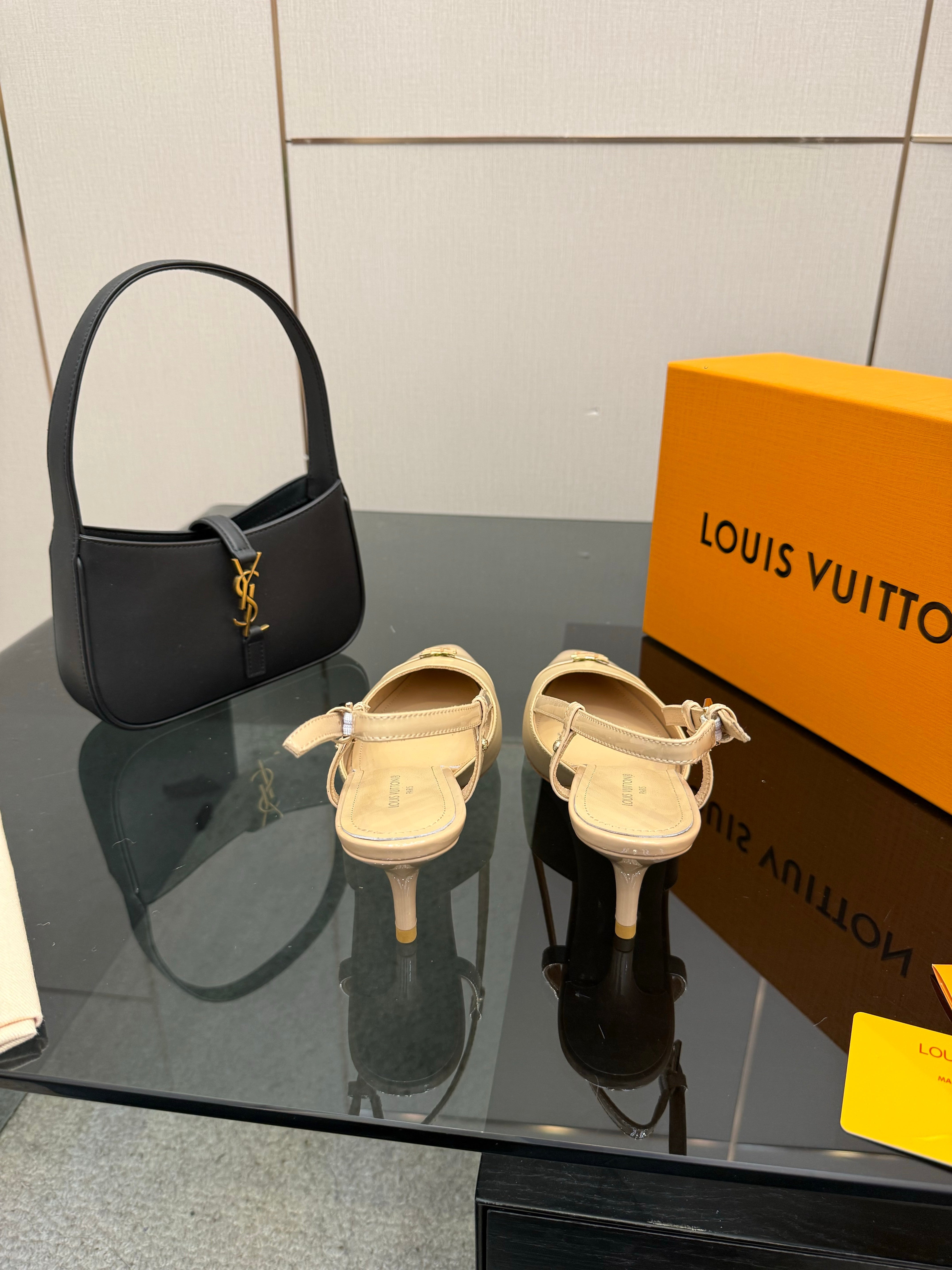 LV 26ss Slingback 55 Beige Patent Leather 629639
