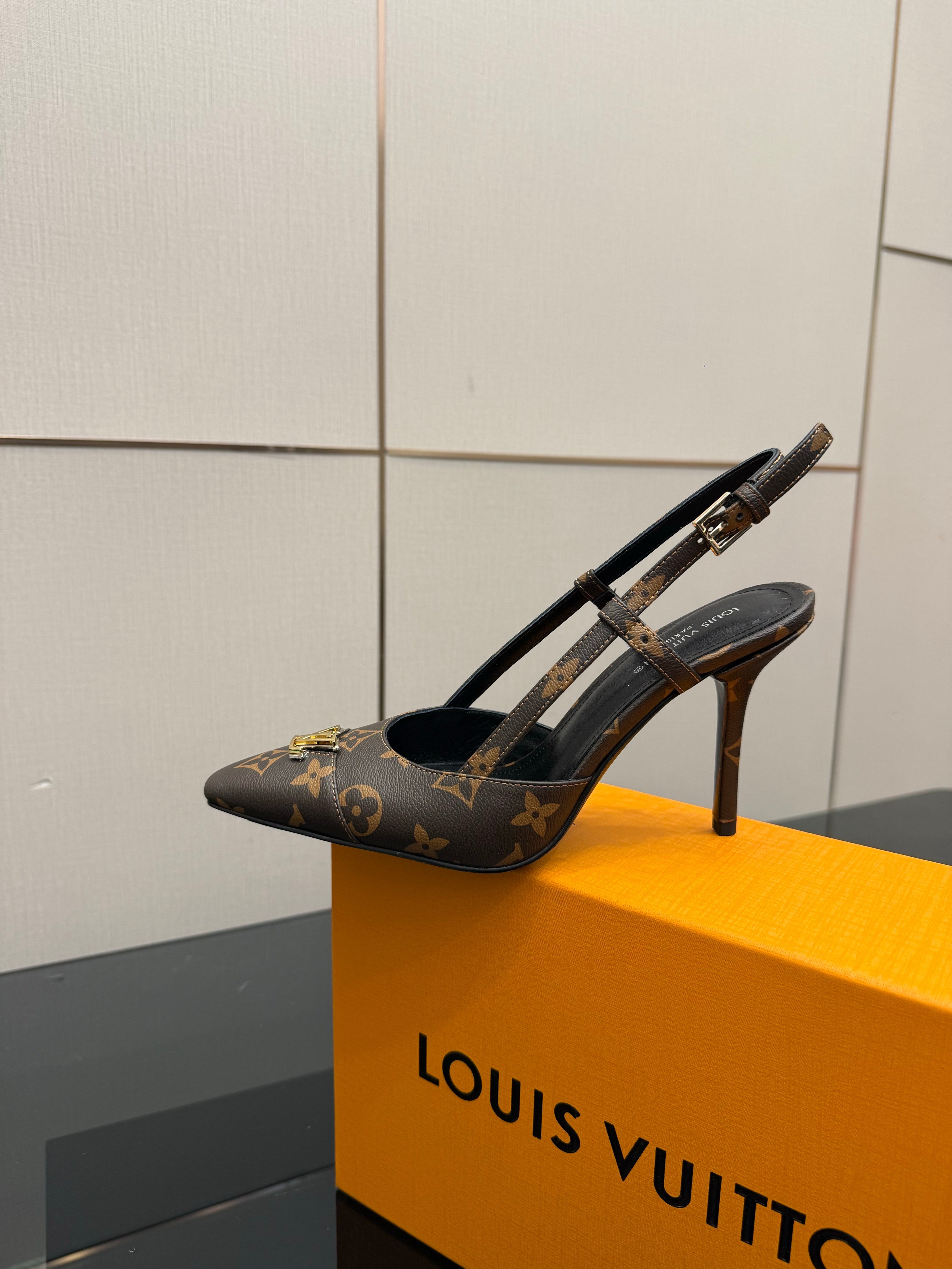 LV 26ss Slingback 90 Brown Monogram Calfskin 629640