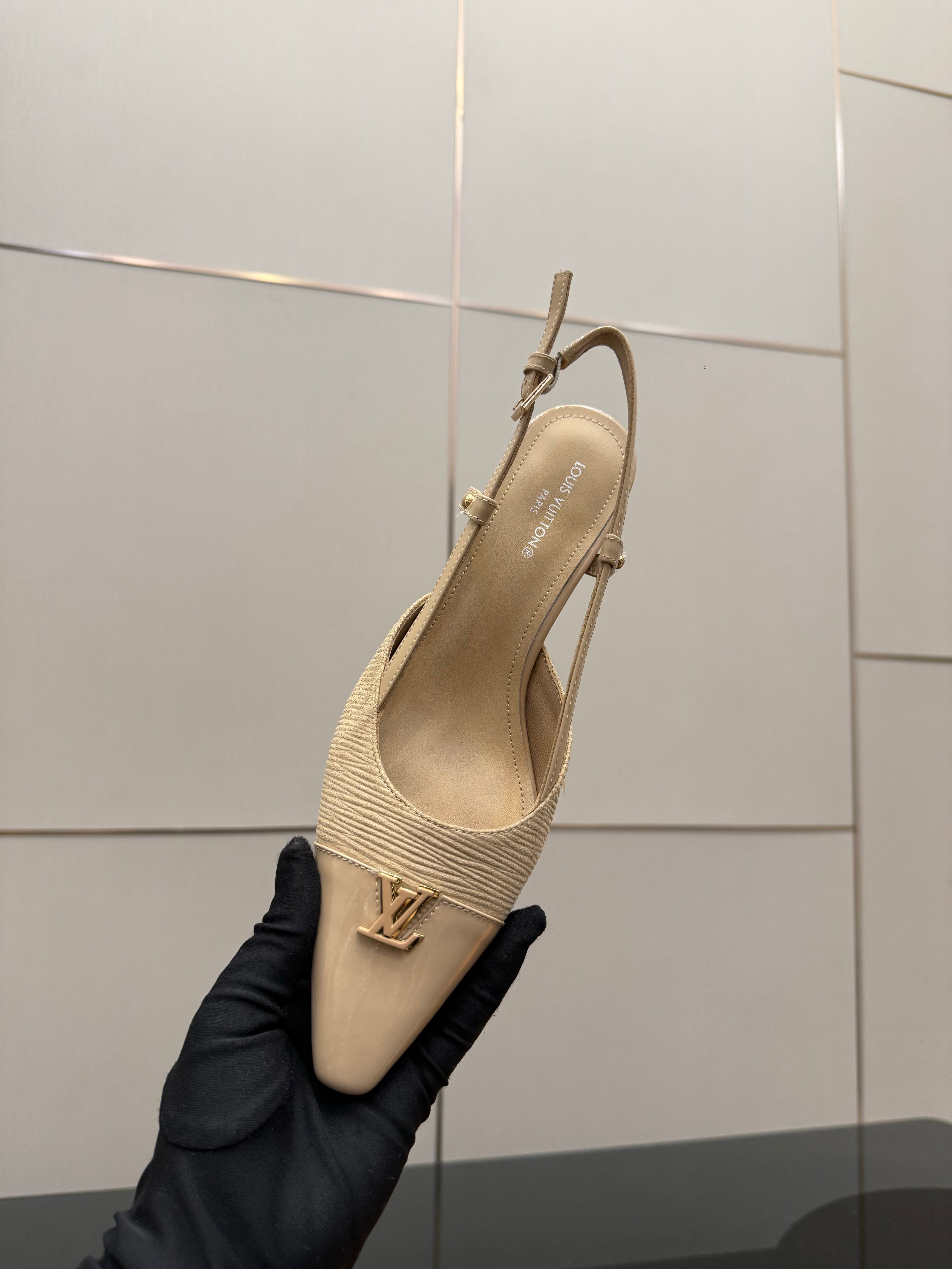 LV 26ss Slingback 55 Beige Calfskin Suede 629646
