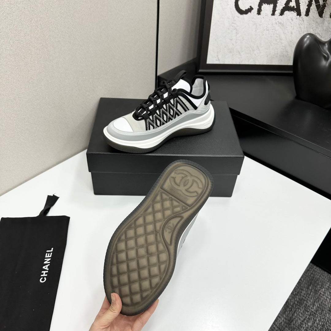 CC 26s Casual Sneakers Black White Gray Fabric Cowhide 626373