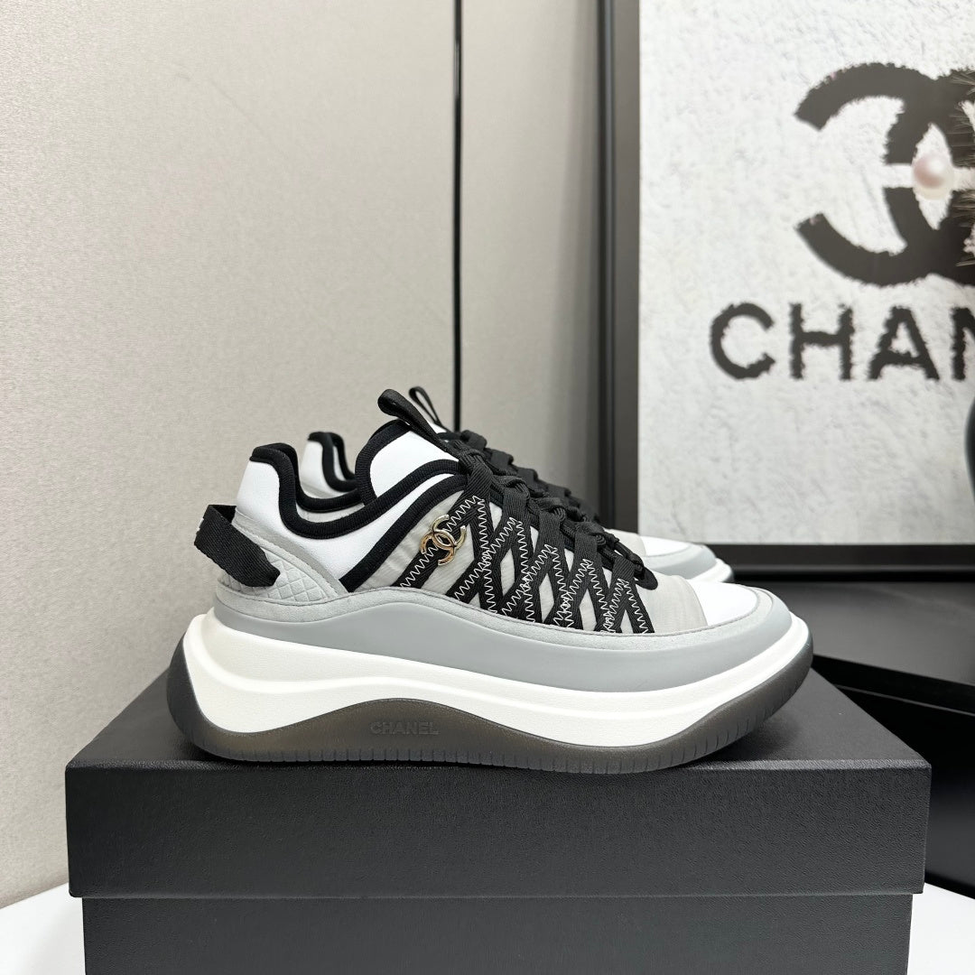 CC 26s Casual Sneakers Black White Gray Fabric Cowhide 626373