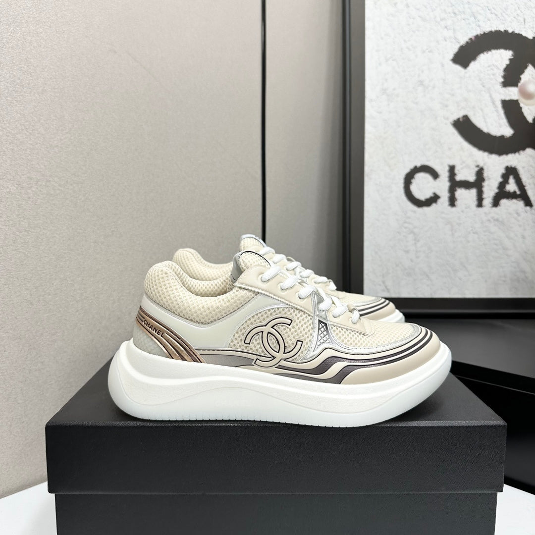 CC 26s Casual Sneakers Light Beige Sliver Fabric Cowhide 626382