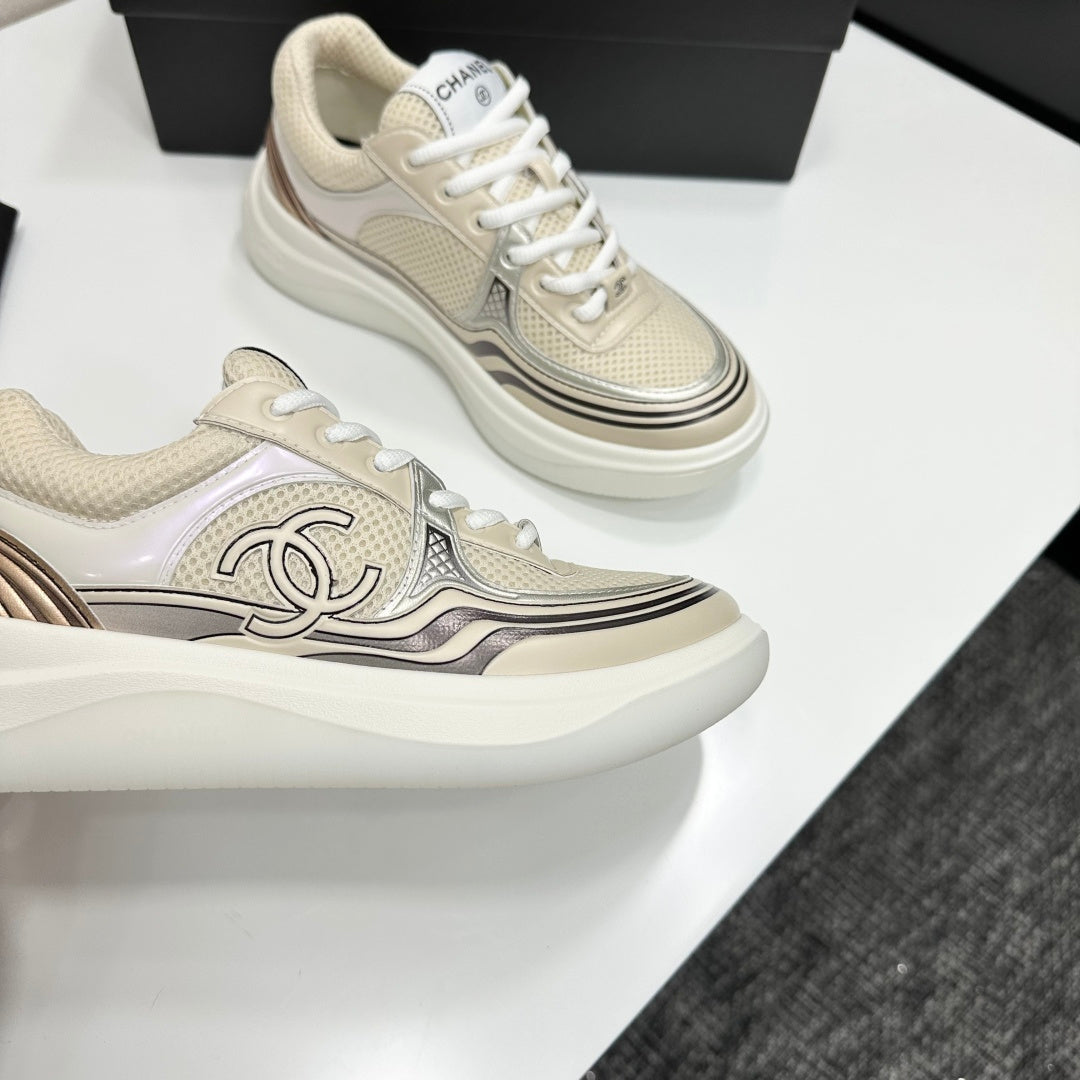 CC 26s Casual Sneakers Light Beige Sliver Fabric Cowhide 626382