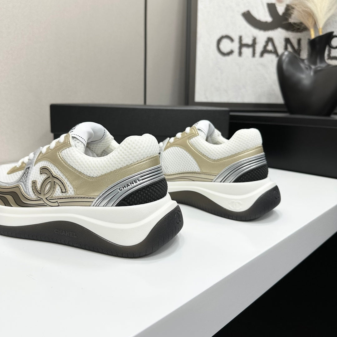 CC 26s Casual Sneakers White Gold Fabric Cowhide 626386