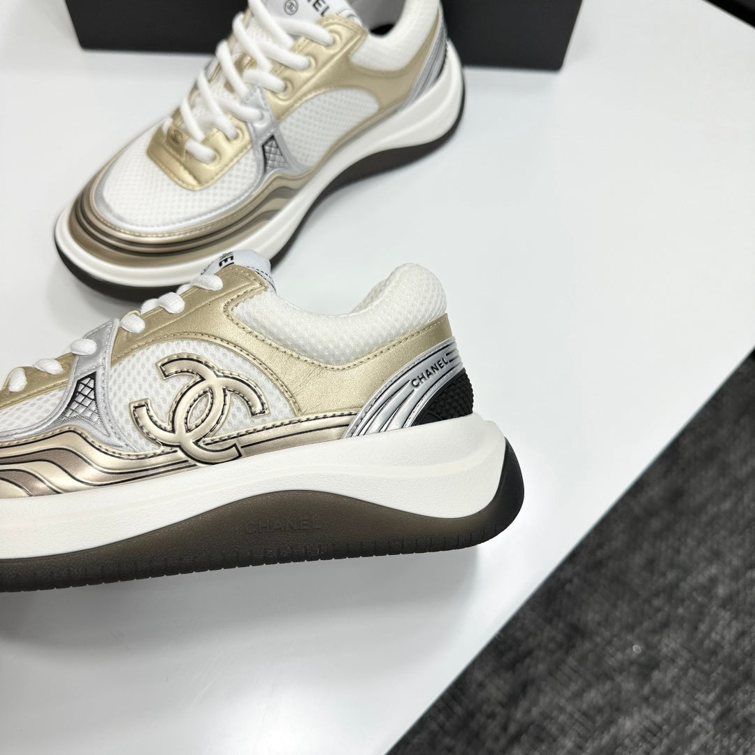 CC 26s Casual Sneakers White Gold Fabric Cowhide 626386