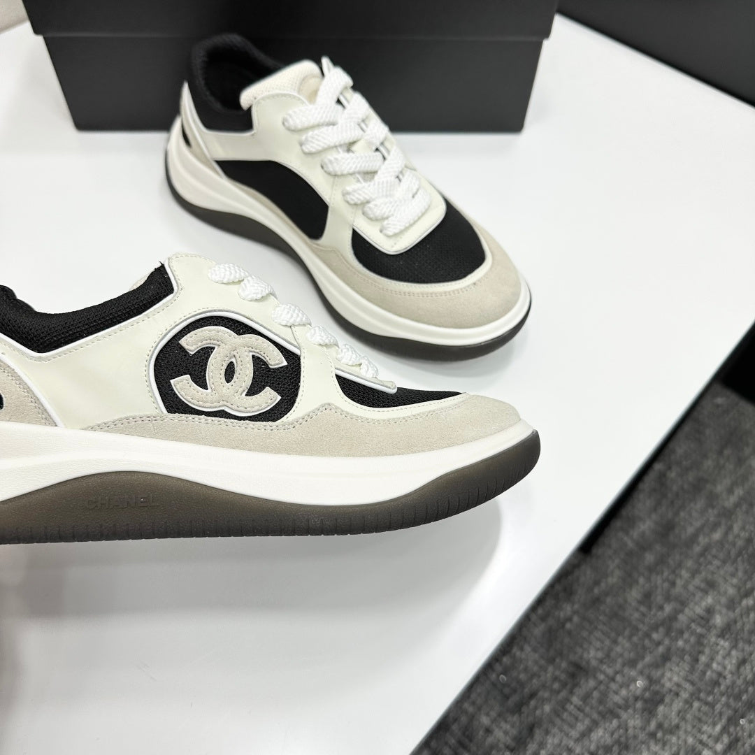 CC 26s Casual Sneakers Light Beige Black Fabric Suede 626470