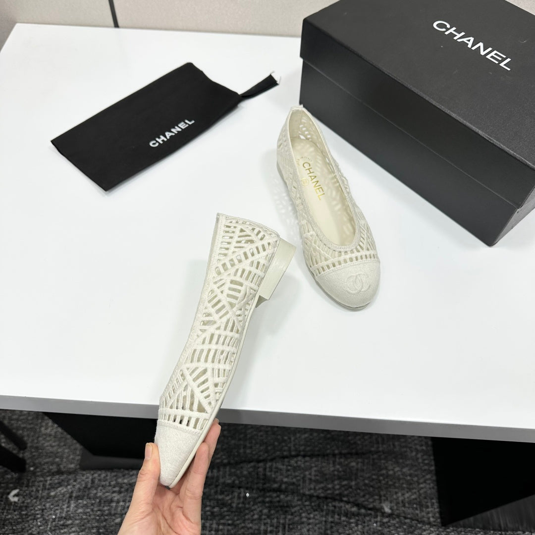 CC 26s Ballet Flats Ivory Canvas Leather 626298