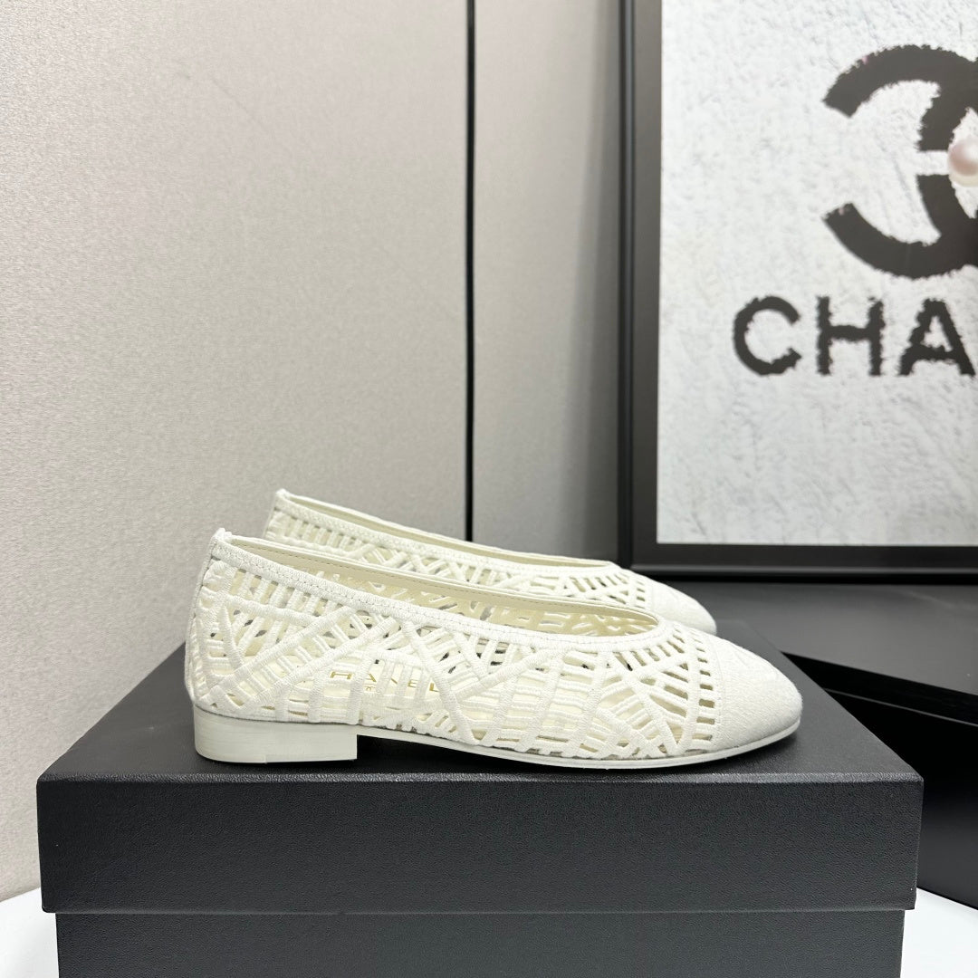 CC 26s Ballet Flats Ivory Canvas Leather 626298