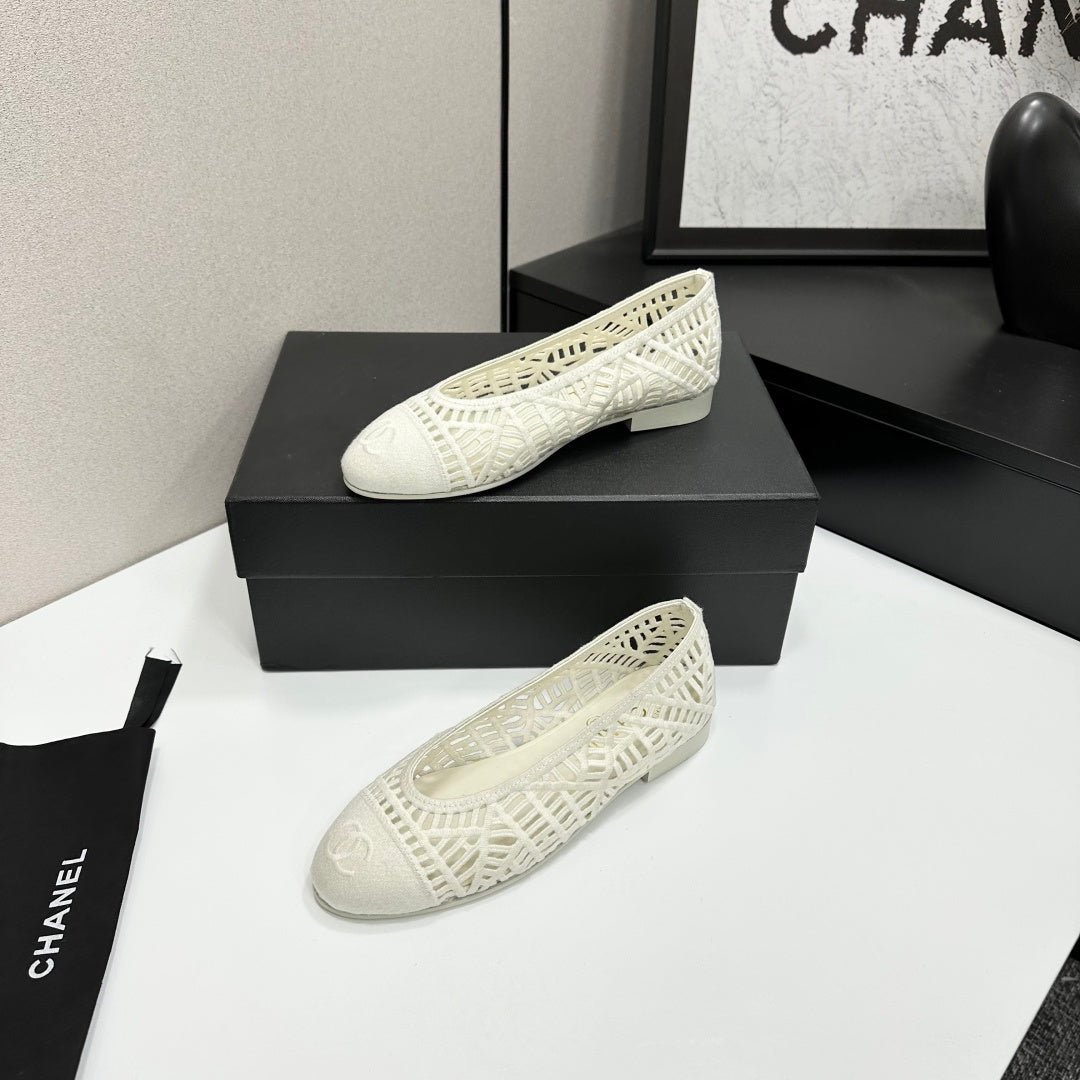 CC 26s Ballet Flats Ivory Canvas Leather 626298