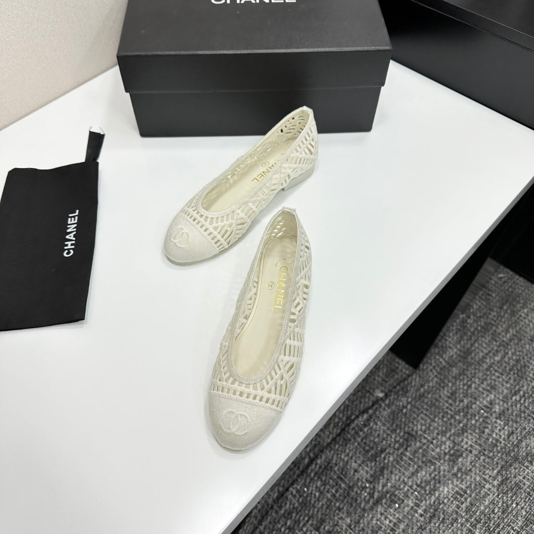 CC 26s Ballet Flats Ivory Canvas Leather 626298