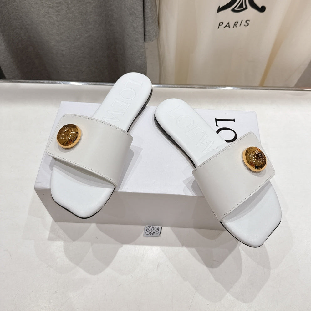 Loewe 25 Pebble Slide Black Calfskin 325329