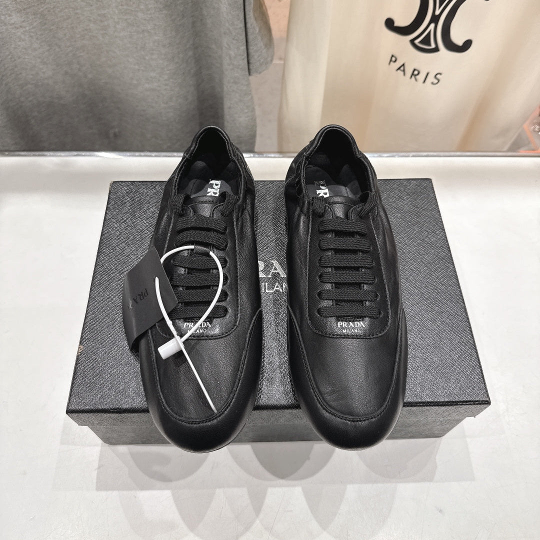 Prada 25s ballet flats black sheepskin 535496