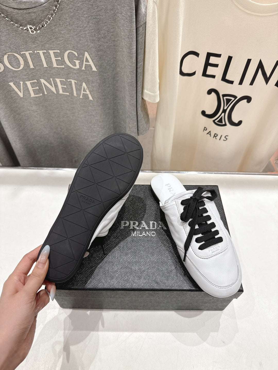Prada 25s mule white sheepskin 535500