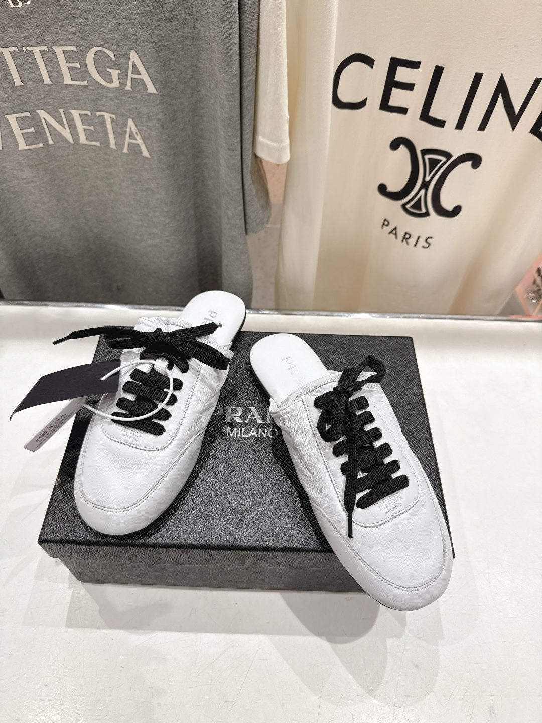 Prada 25s mule white sheepskin 535500