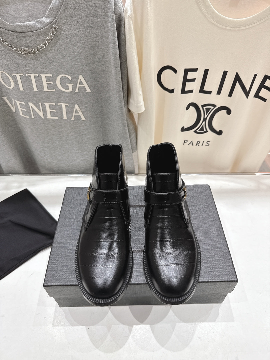 YSL 2025 Brogue Chelsea Ankle Boots Loafer Black Cowhide 567586