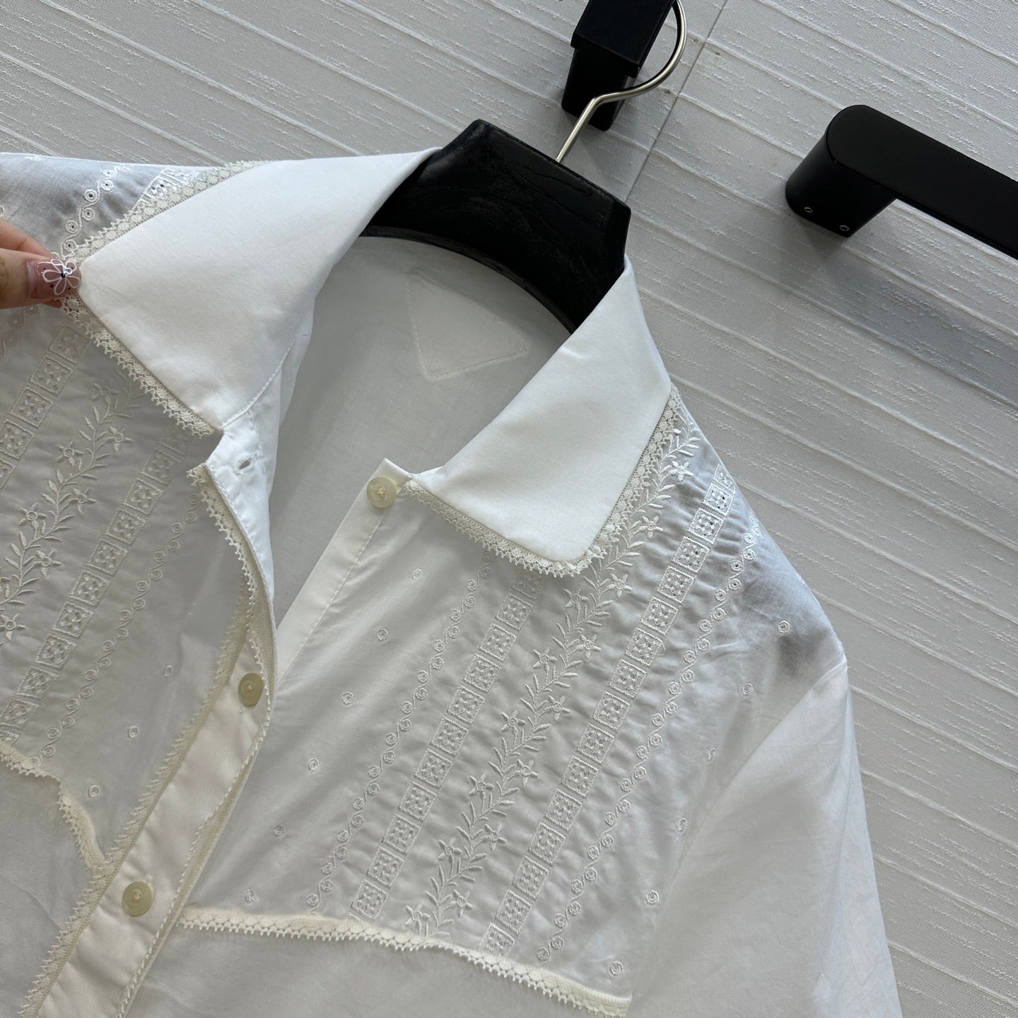 Prada 25 Lace Short-sleeved Shirt White Cotton