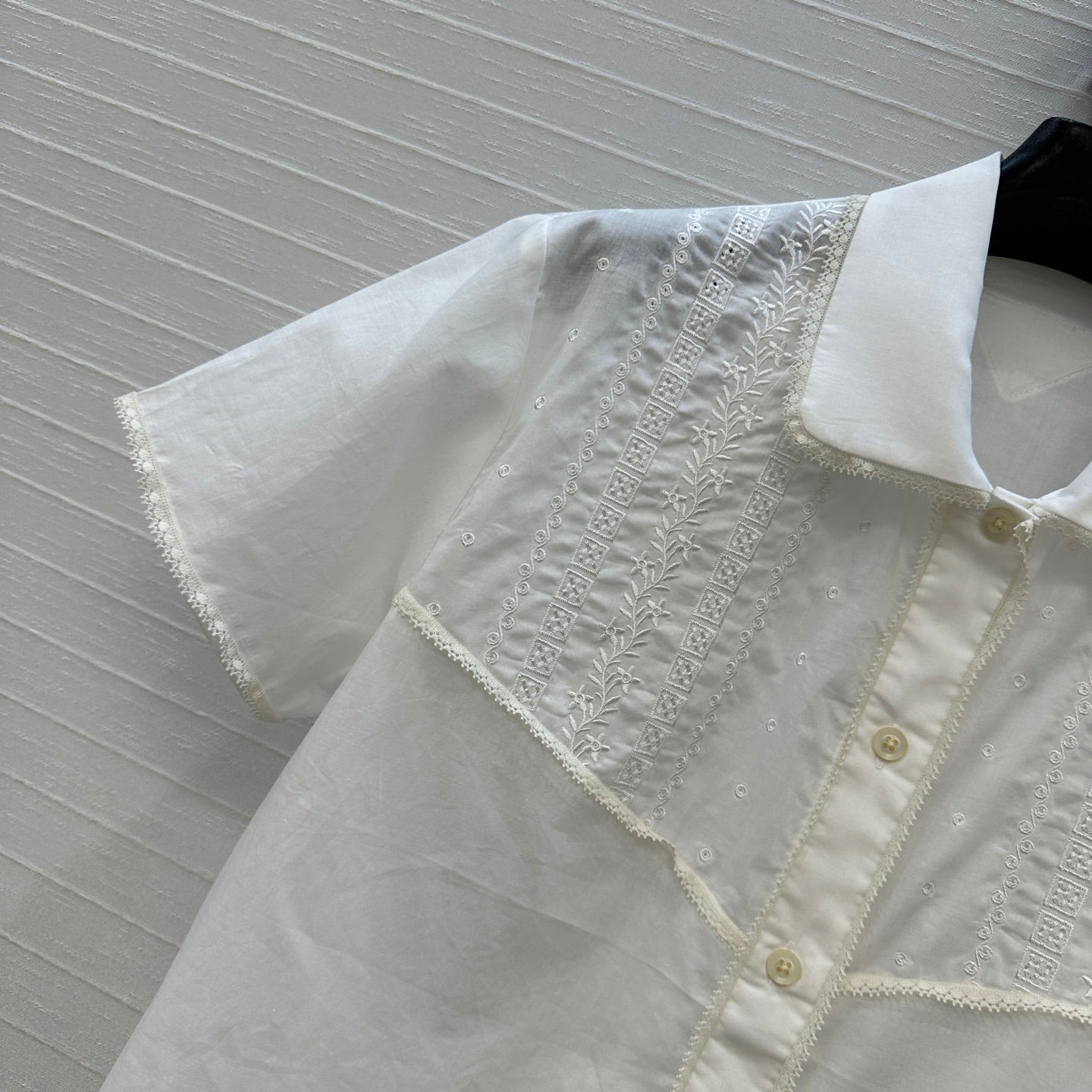 Prada 25 Lace Short-sleeved Shirt White Cotton