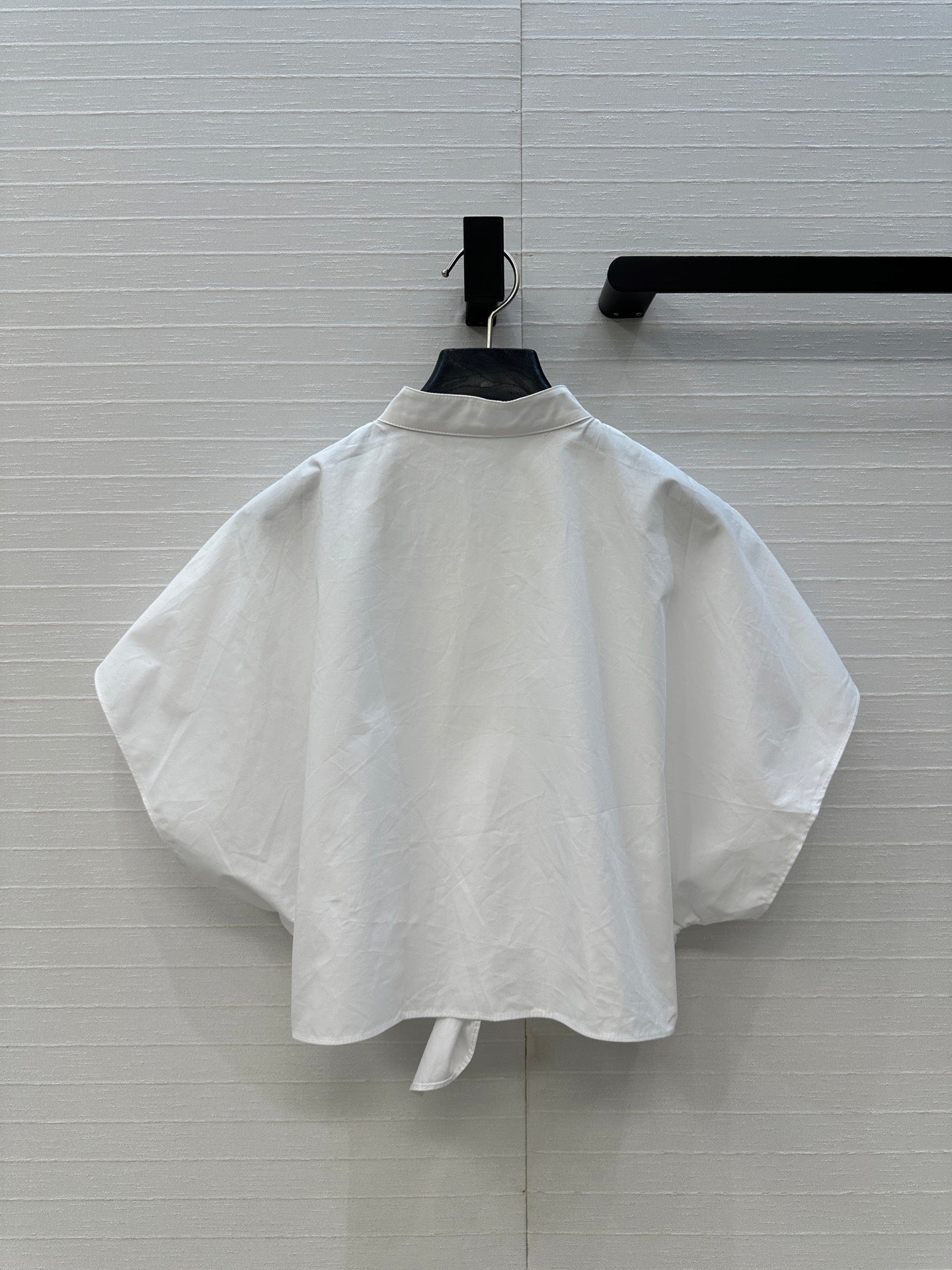 CD 25 Flying Sleeve Short Shirt White Cotton