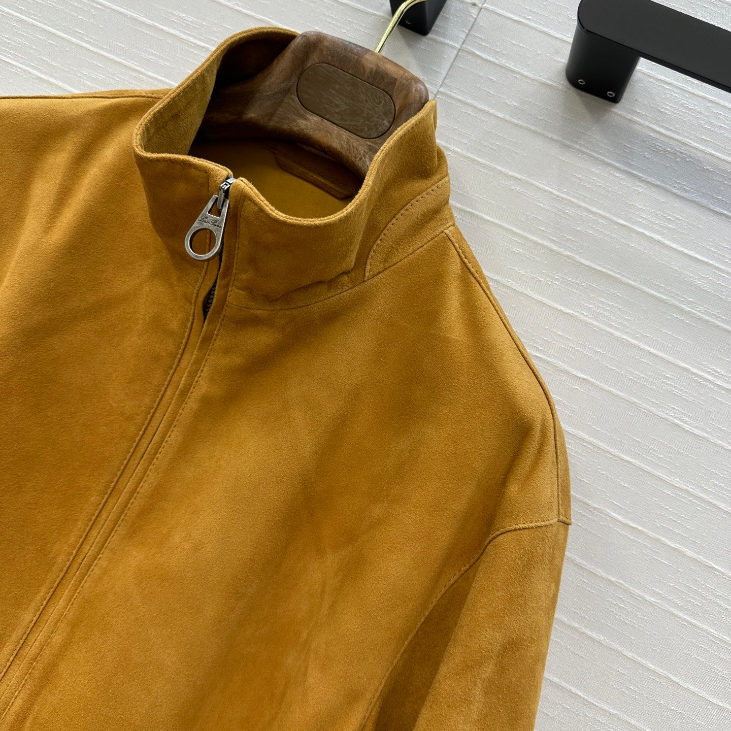 LP 25 Bomber Jacket Camel Suede 273465