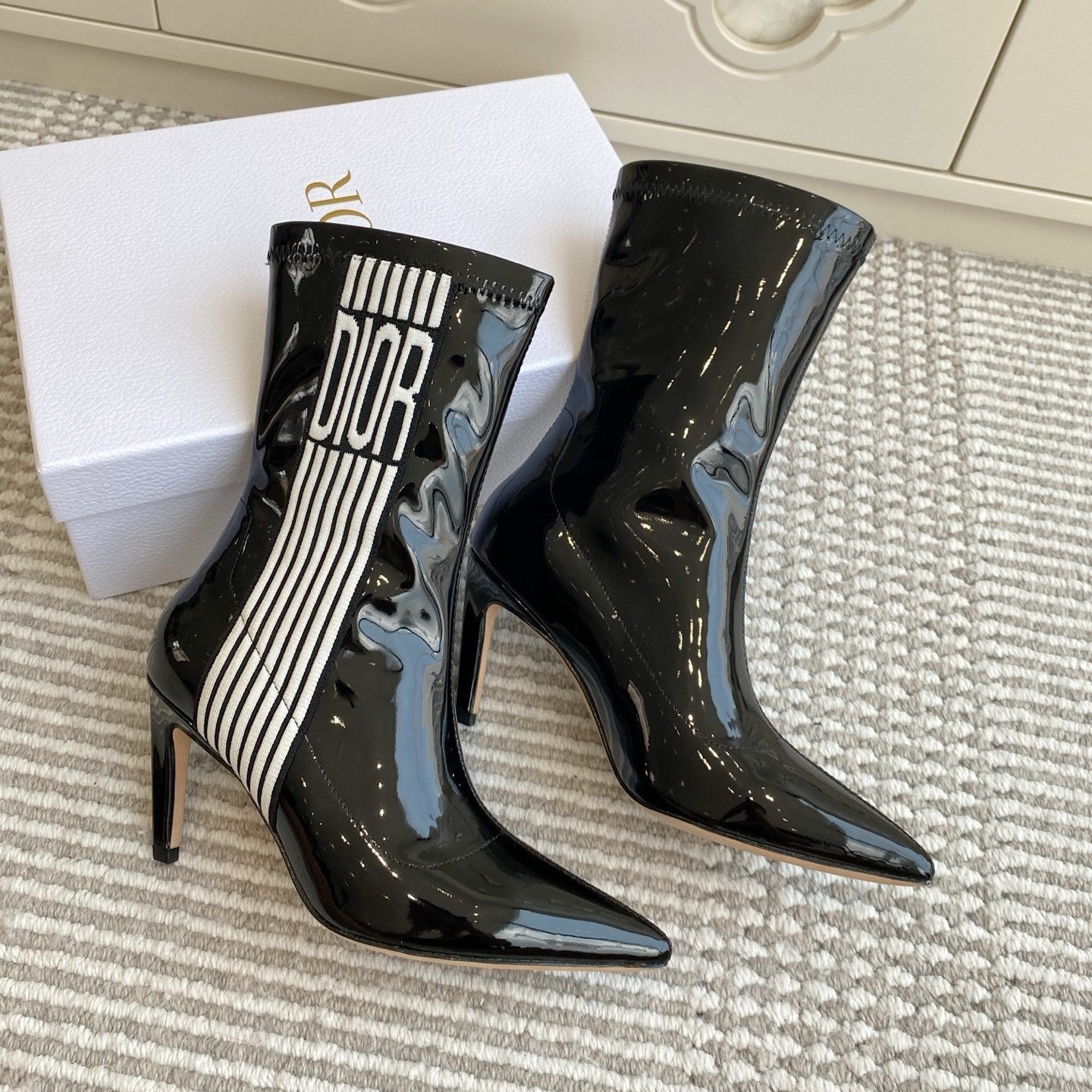Dior 2025 Tribales Heeled Ankle Boot 80mm Black White Patent Leather 501197