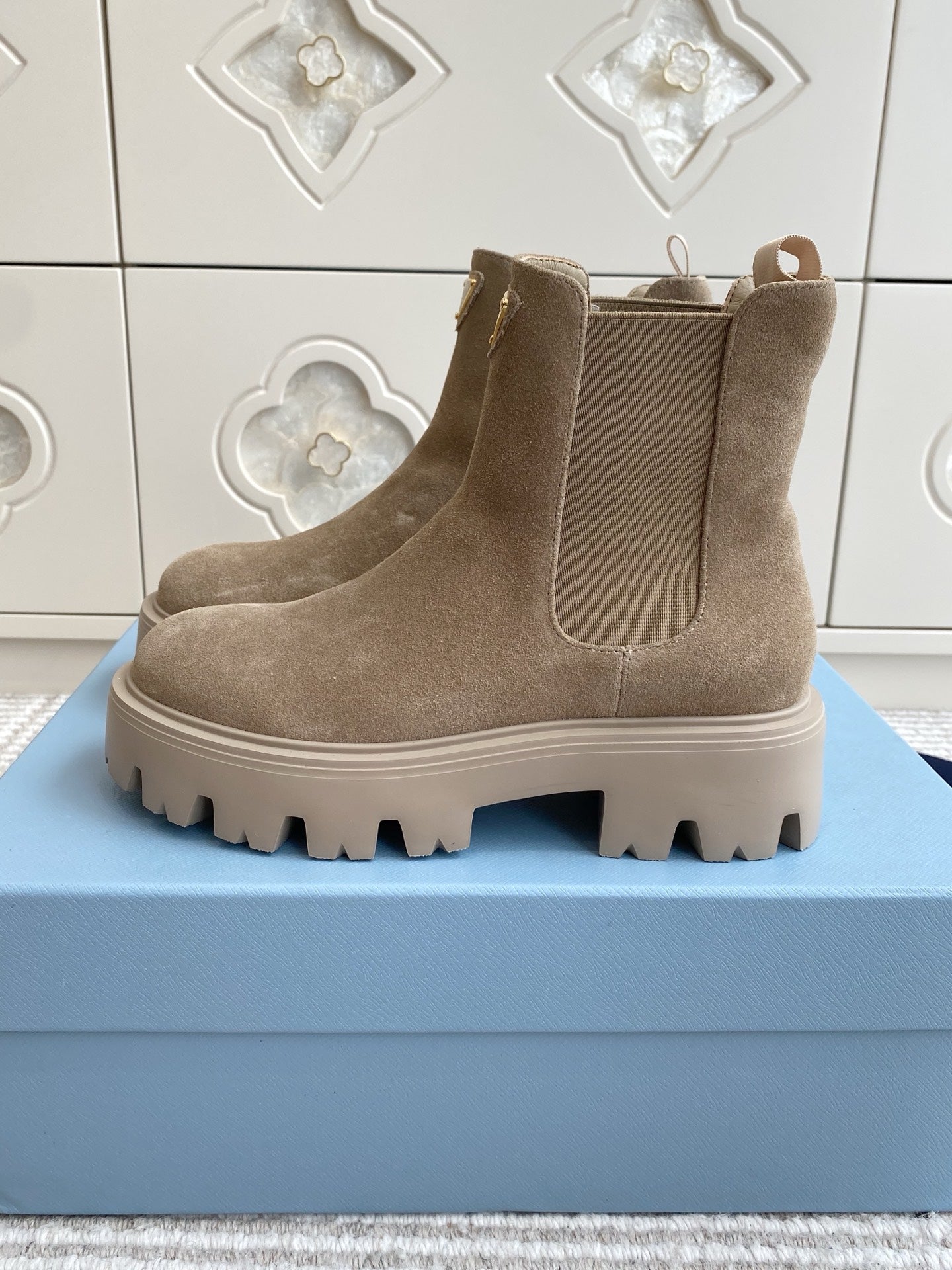 Prada 25 Chelsea Boot Beige Suede Cowhide 501437