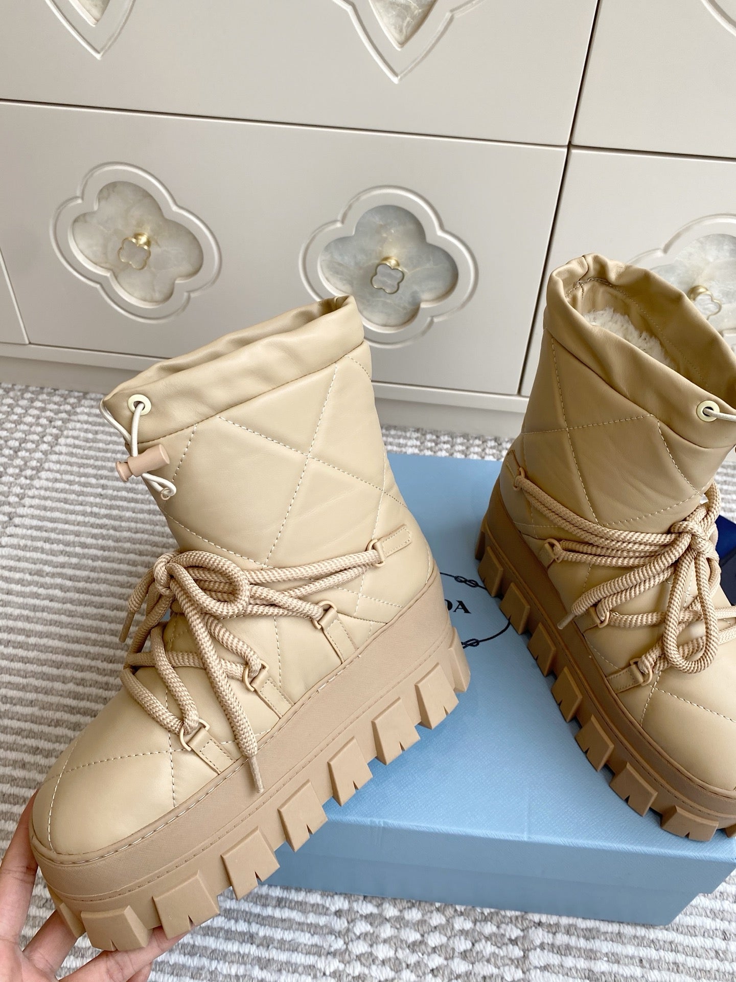 Prada 25 Shearling Apres-ski Boots Beige Calfskin 501449