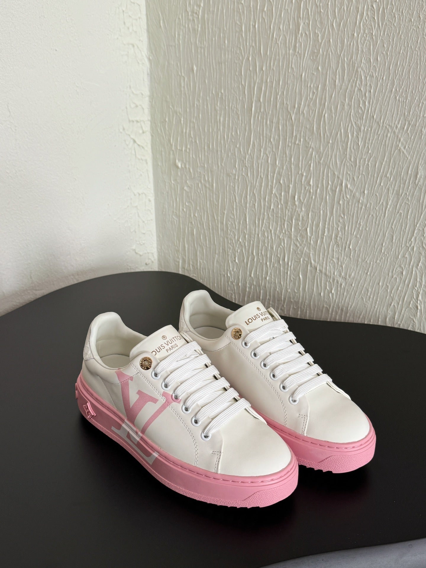 LV Sneakers Time Out  Logo Print White Mix Pink Calfskin