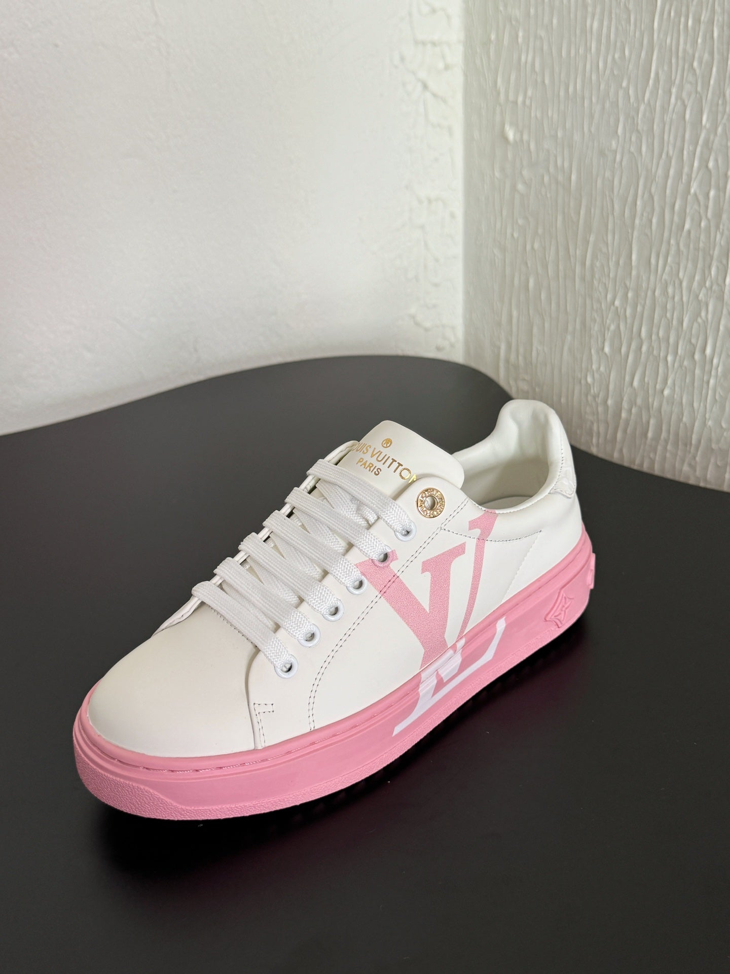 LV Sneakers Time Out  Logo Print White Mix Pink Calfskin