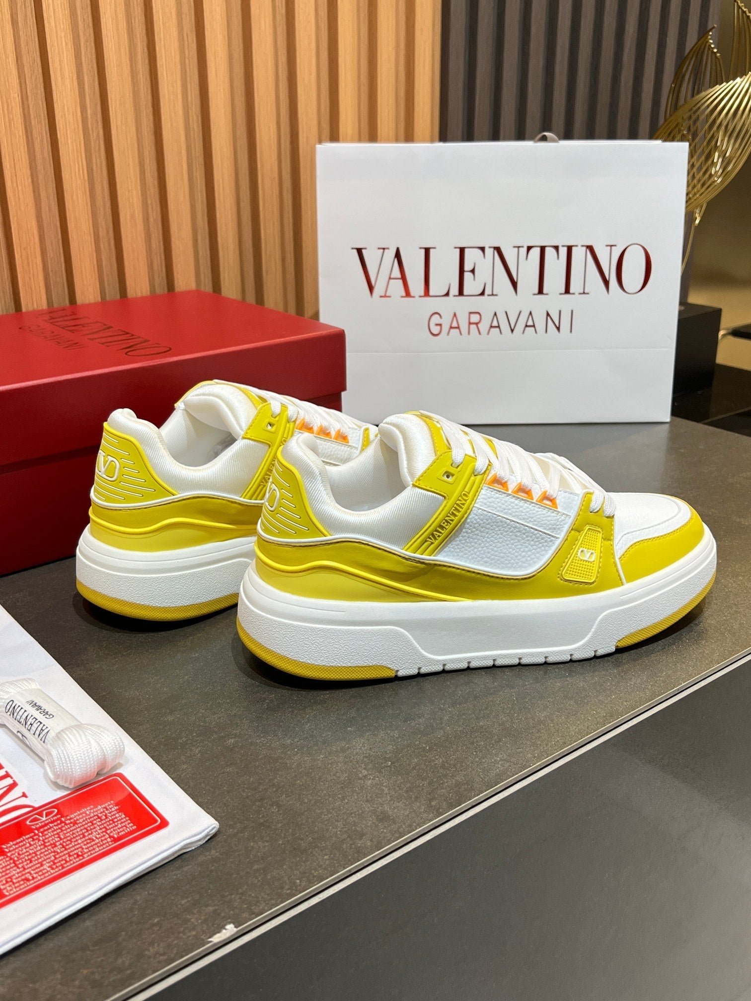 VT 25S Couple Sneakers White Yellow Calfskin 563109