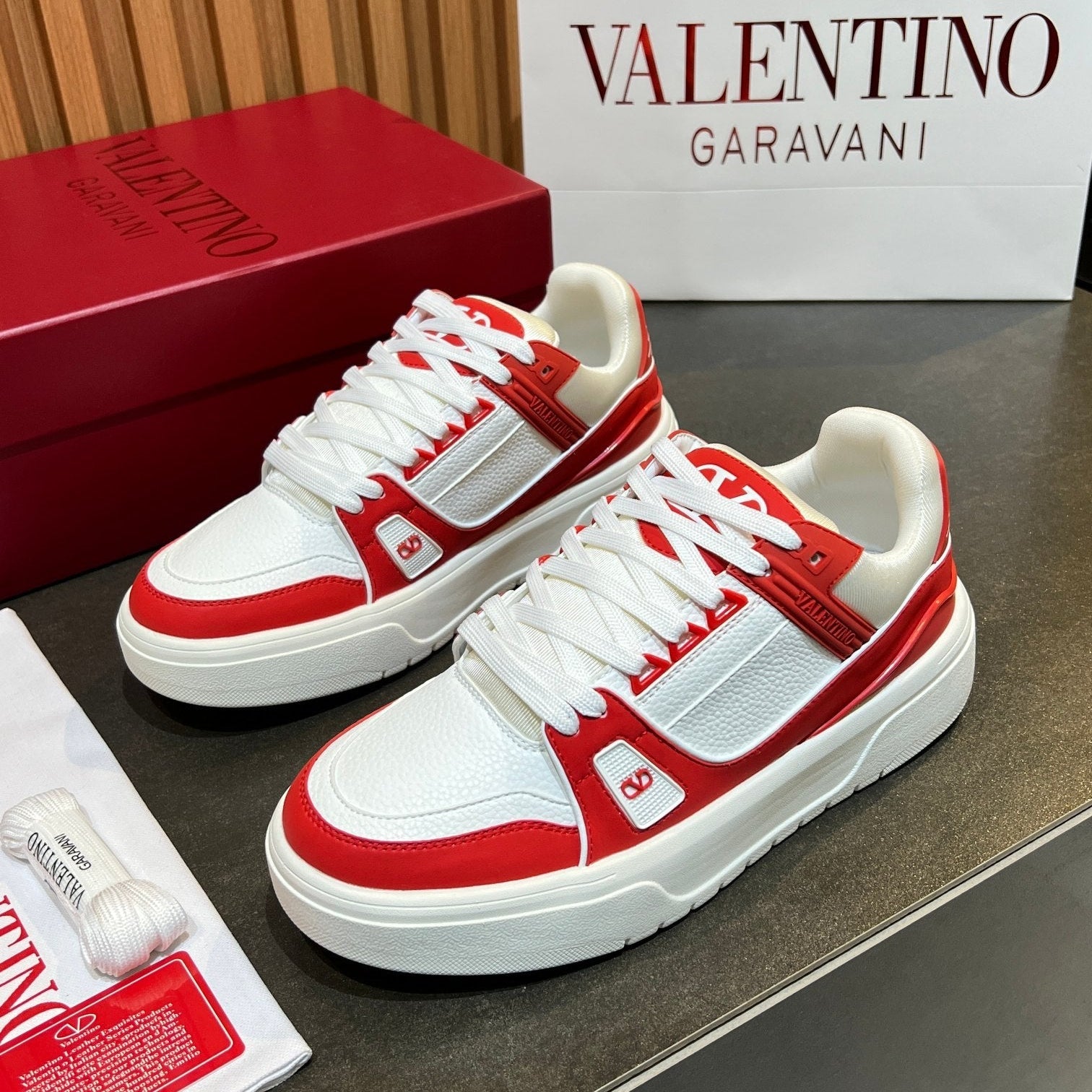 VT 25S Couple Sneakers White Red Calfskin 563110