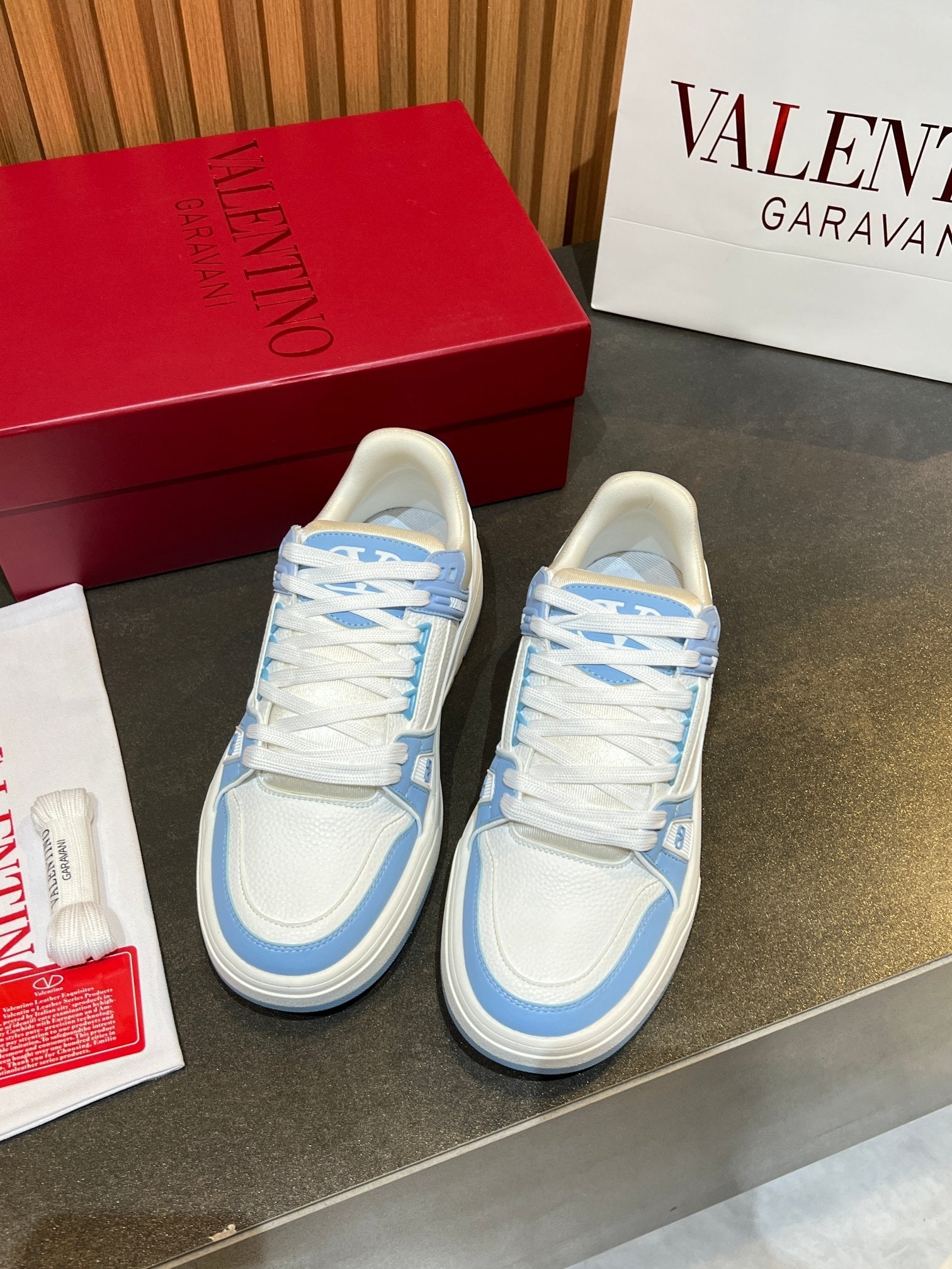 VT 25S Couple Sneakers White Light Blue Calfskin 563114