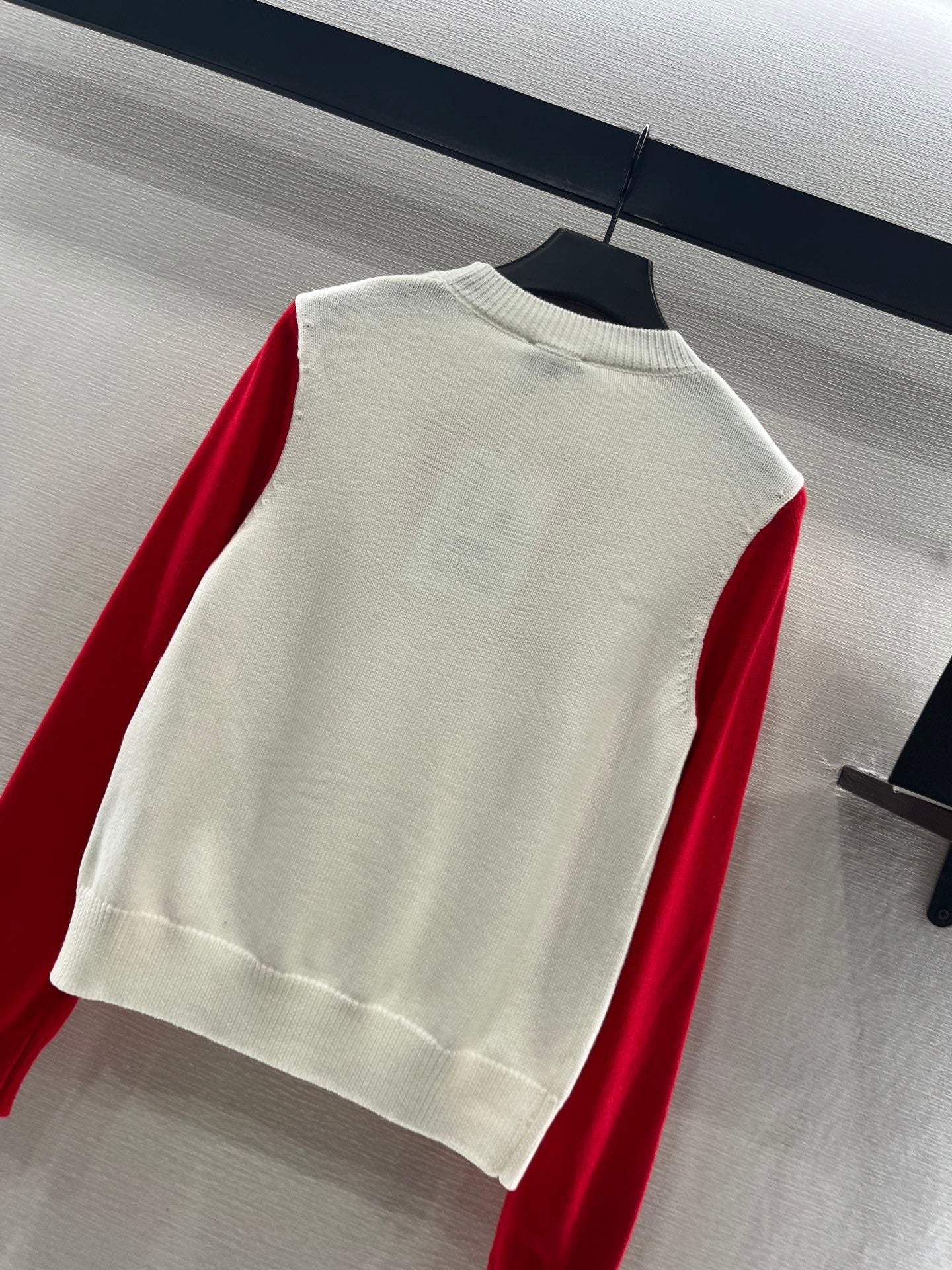 Chanel 2025 Bow Sweater White mix Red Wool 99220